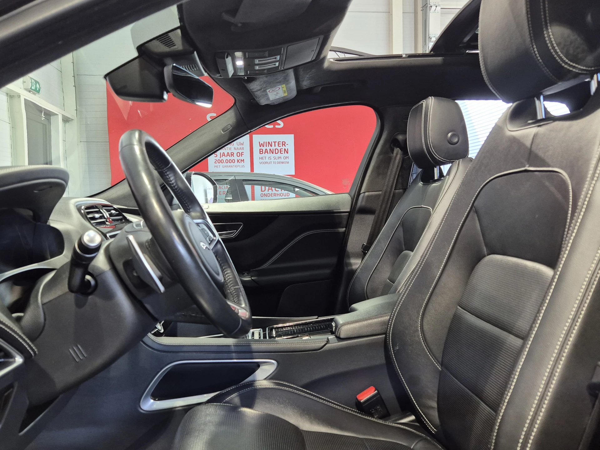 Hoofdafbeelding Jaguar F-PACE