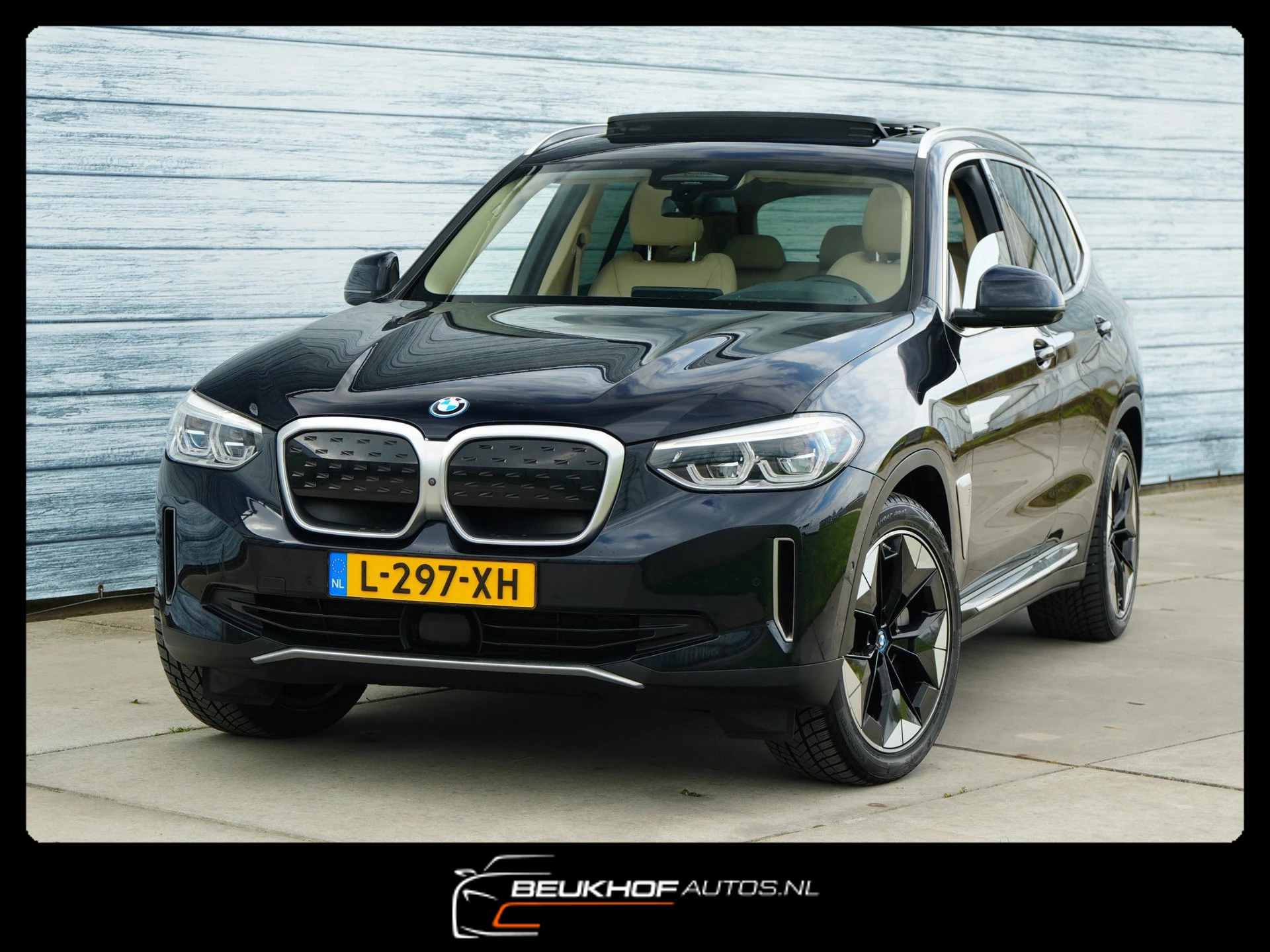 Hoofdafbeelding BMW iX3