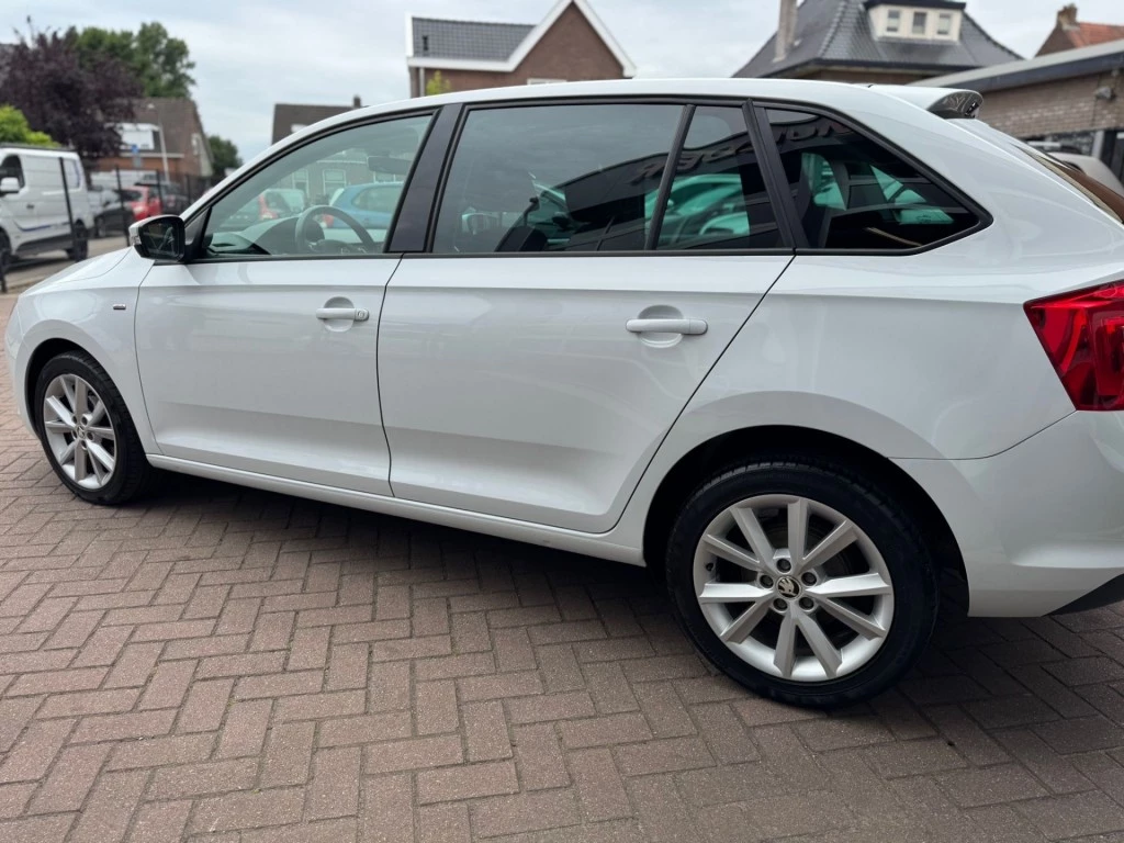 Hoofdafbeelding Škoda Rapid