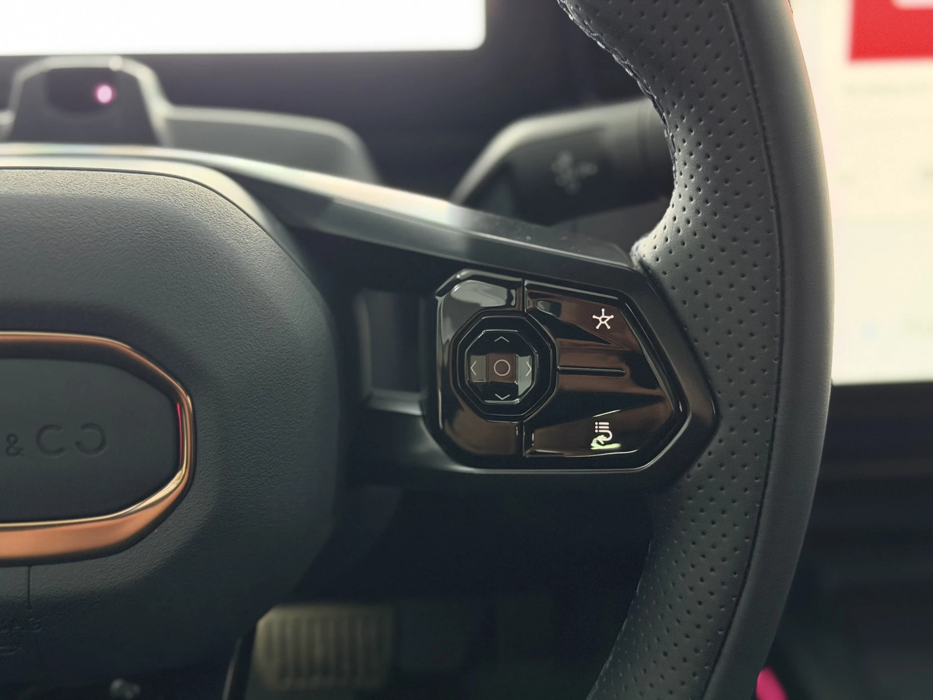 Hoofdafbeelding Lynk & Co 08