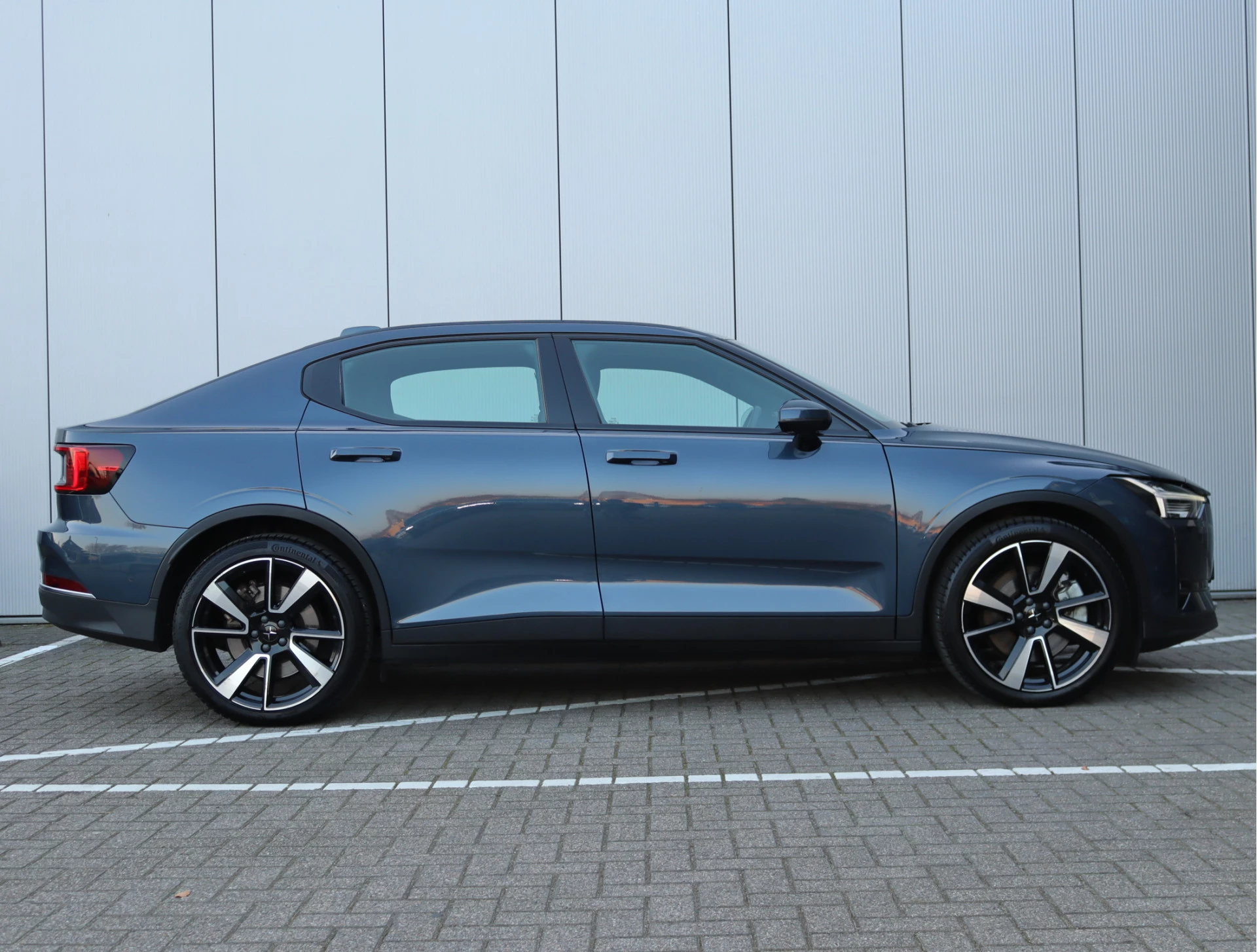 Hoofdafbeelding Polestar 2