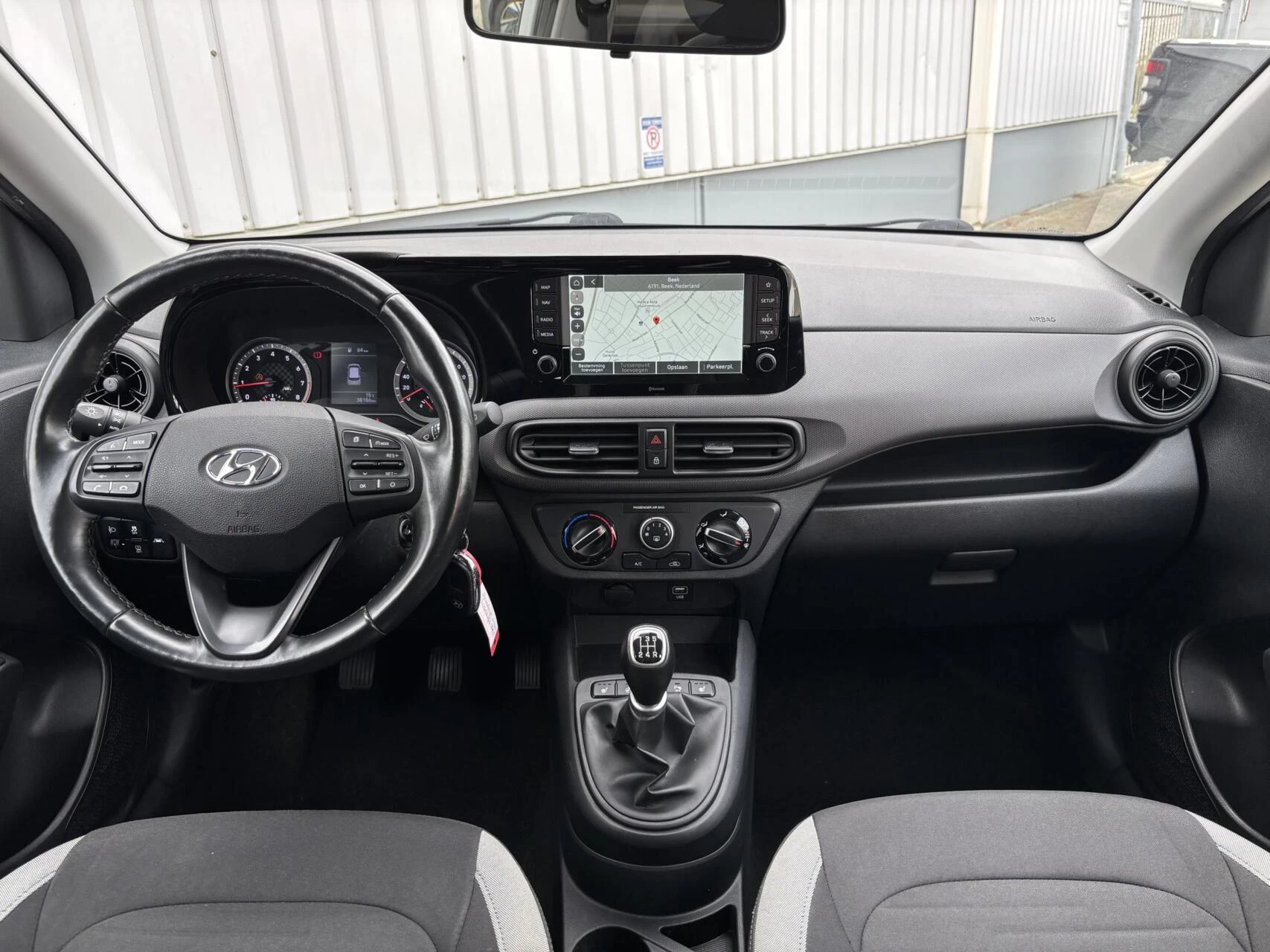 Hoofdafbeelding Hyundai i10