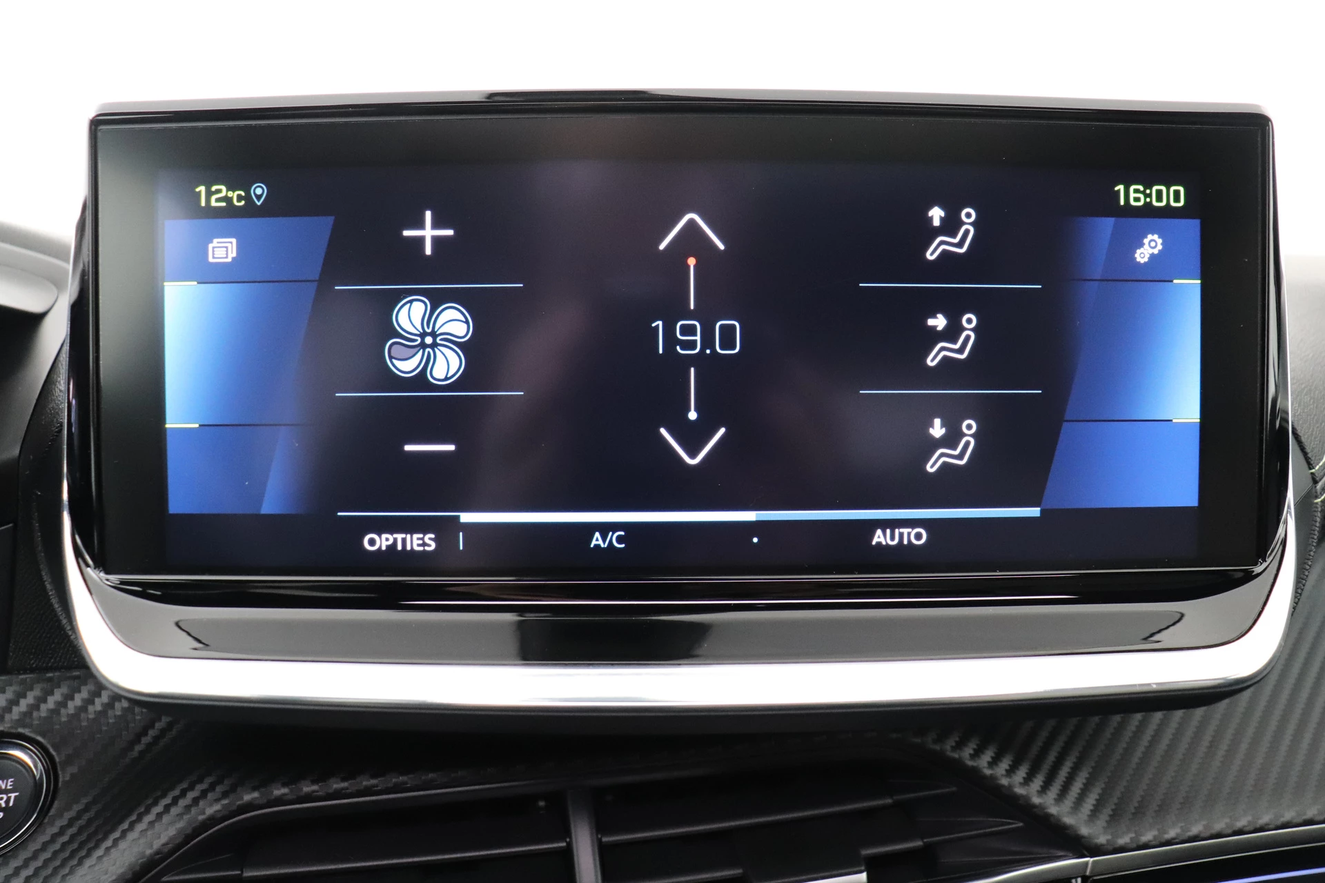 Hoofdafbeelding Peugeot e-2008