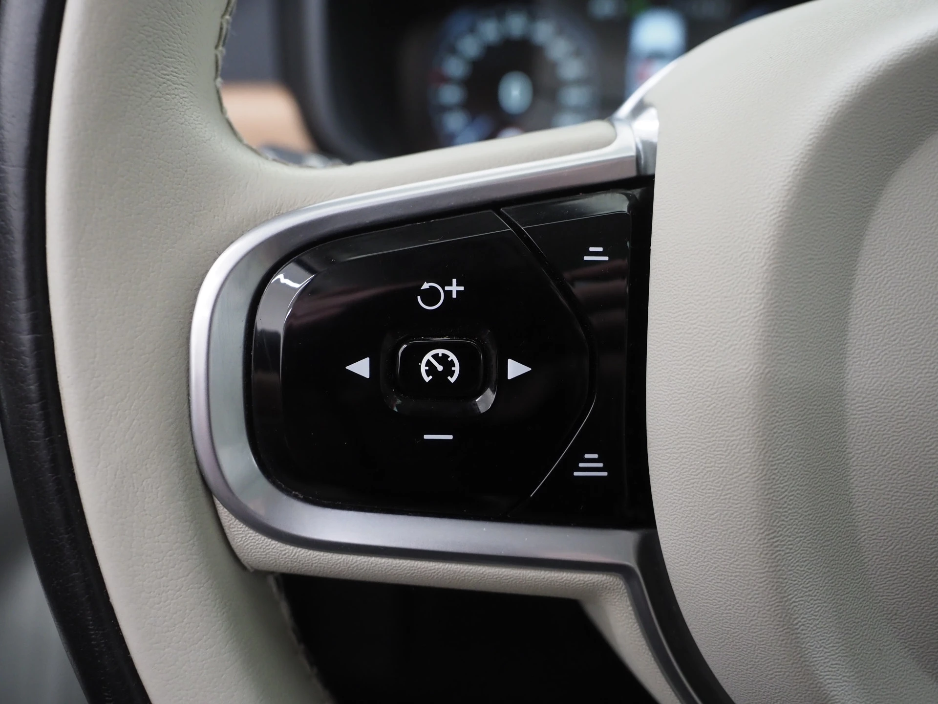 Hoofdafbeelding Volvo V90