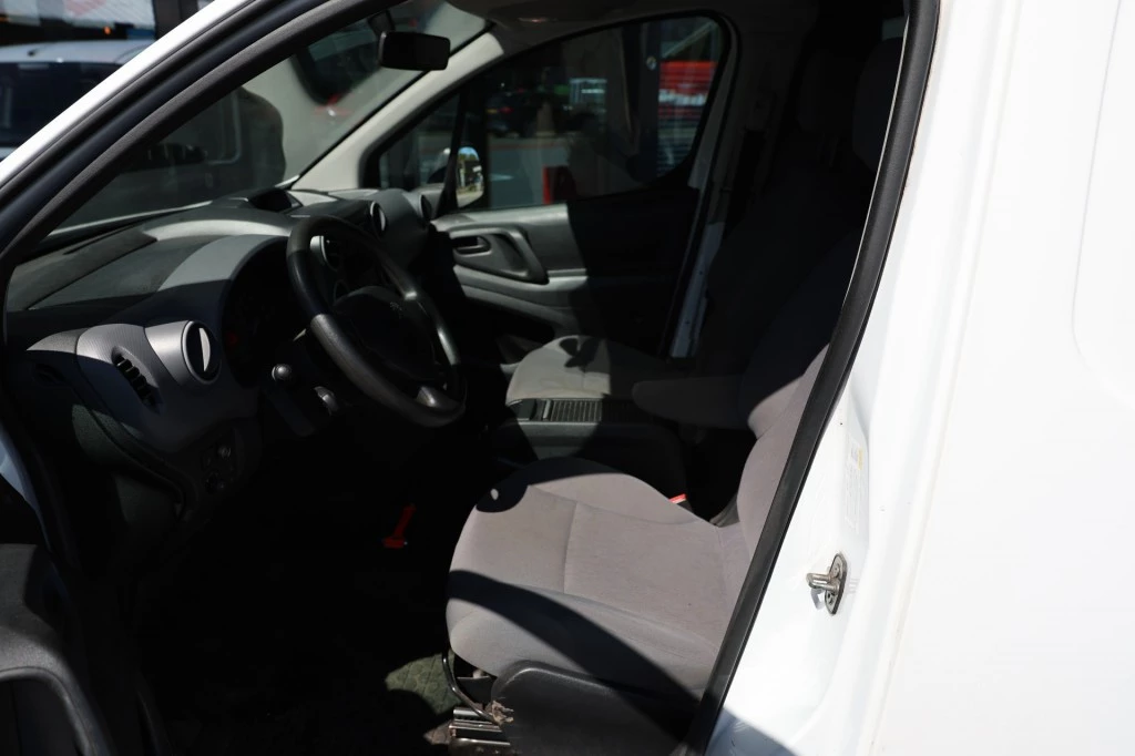 Hoofdafbeelding Peugeot Partner