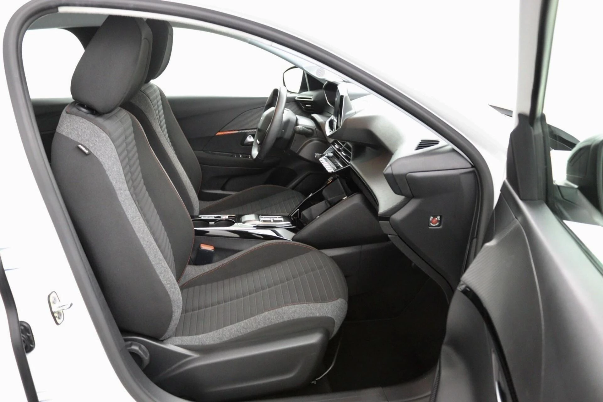 Hoofdafbeelding Peugeot e-208