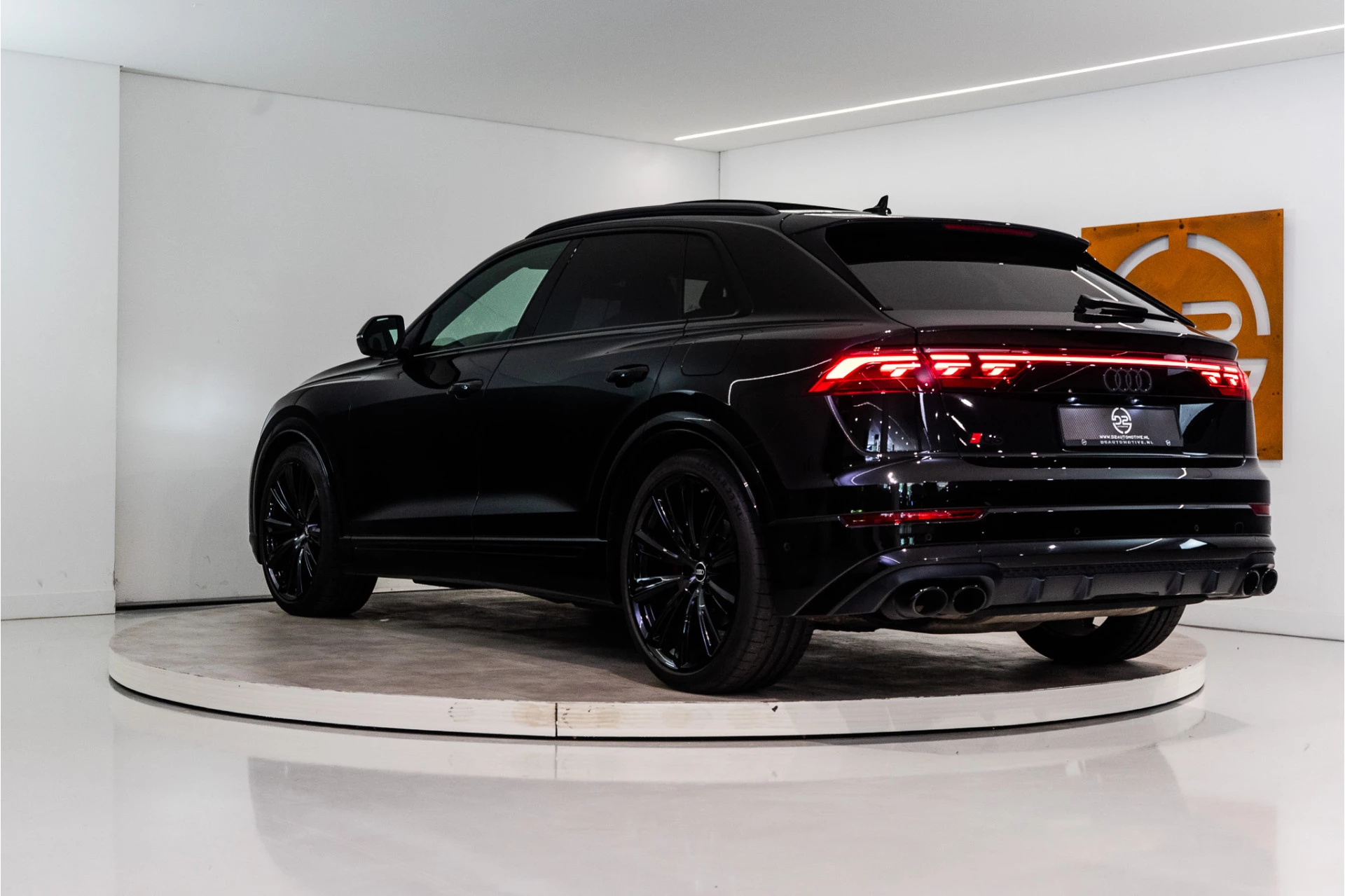 Hoofdafbeelding Audi Q8