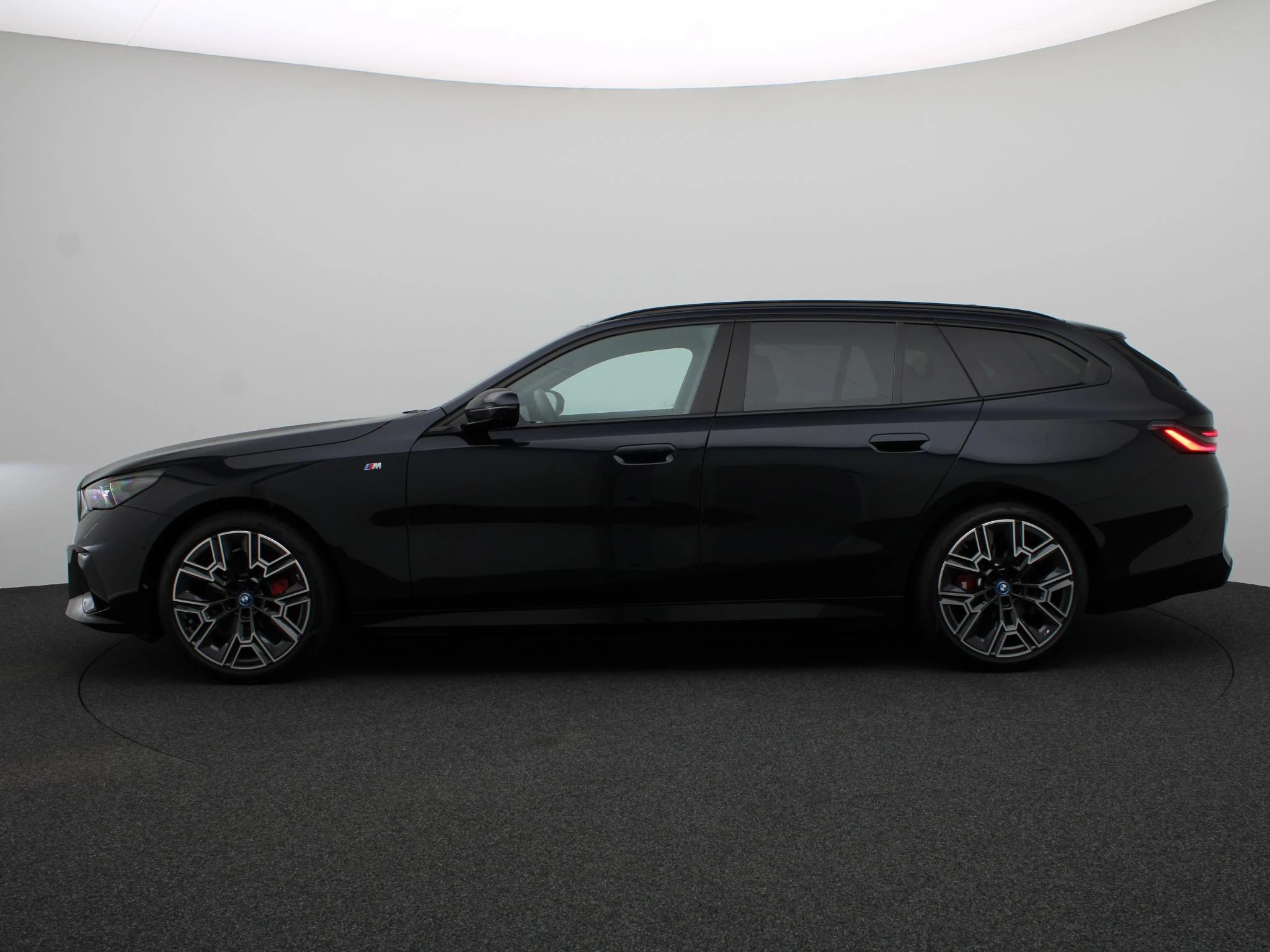Hoofdafbeelding BMW i5