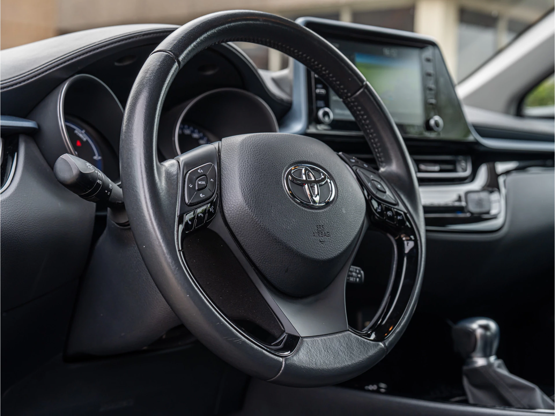 Hoofdafbeelding Toyota C-HR