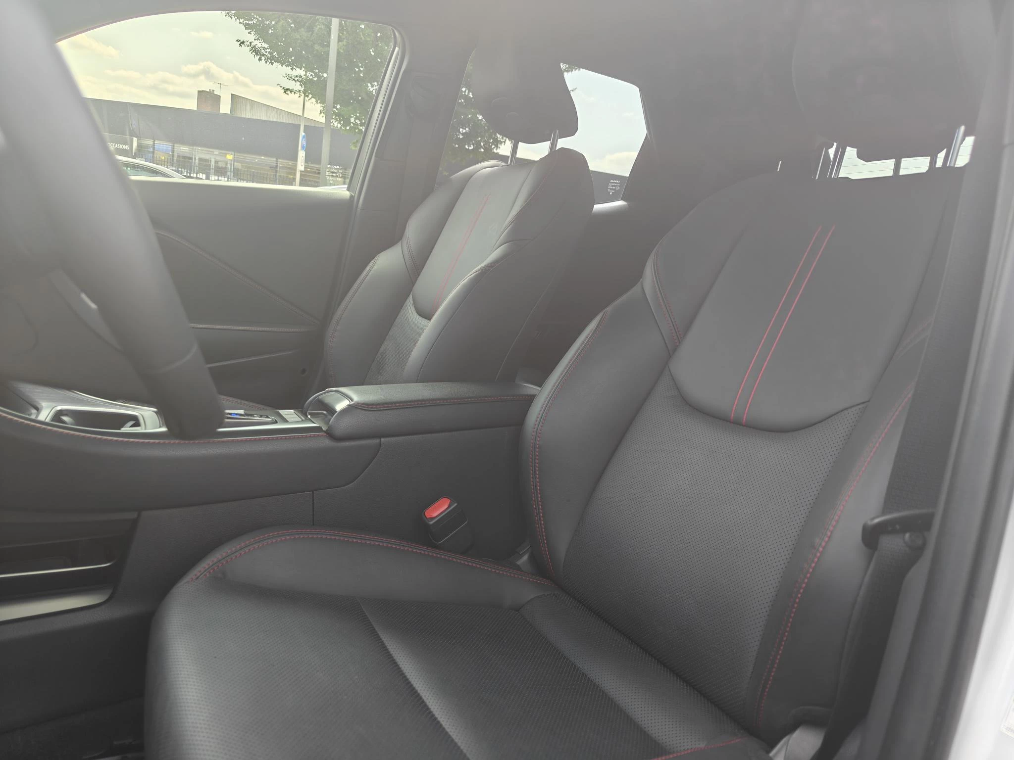 Hoofdafbeelding Lexus LBX