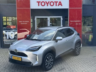 Hoofdafbeelding Toyota Yaris Cross Toyota Yaris Cross 1.5 Hybrid 115 First Edition NL-AUTO ALL SEASON BANDEN APPLE/ANDROID CARPLAY CAMERA CLIMA ADP CRUISE LED
