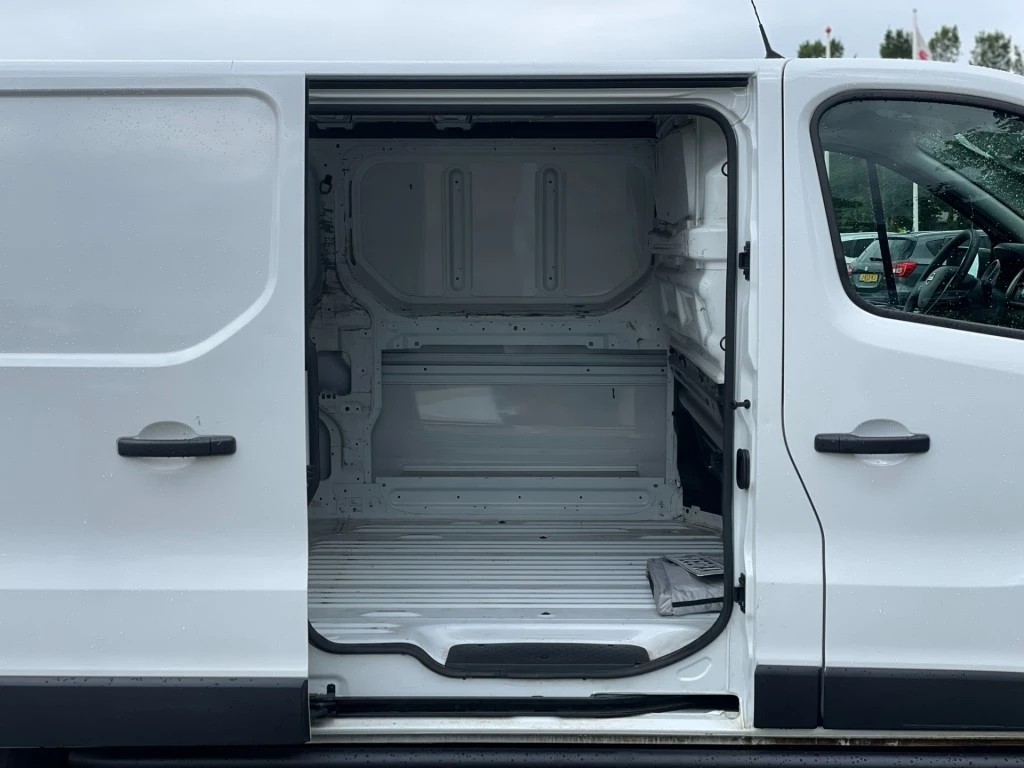 Hoofdafbeelding Nissan NV300