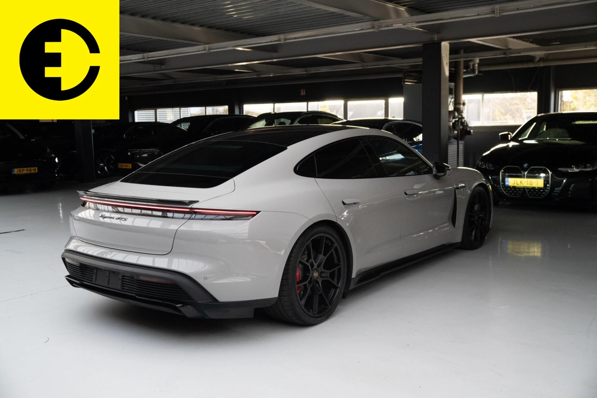 Hoofdafbeelding Porsche Taycan