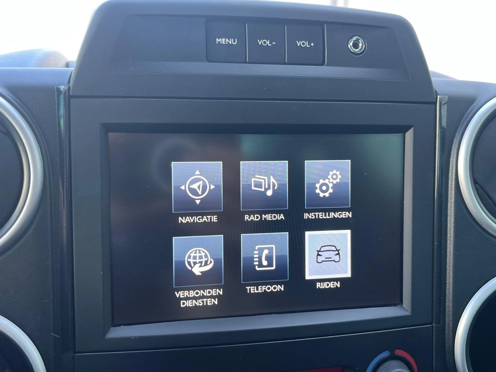 Hoofdafbeelding Peugeot e-Partner