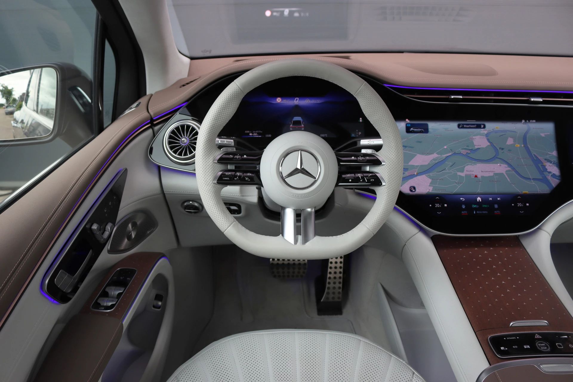 Hoofdafbeelding Mercedes-Benz EQS