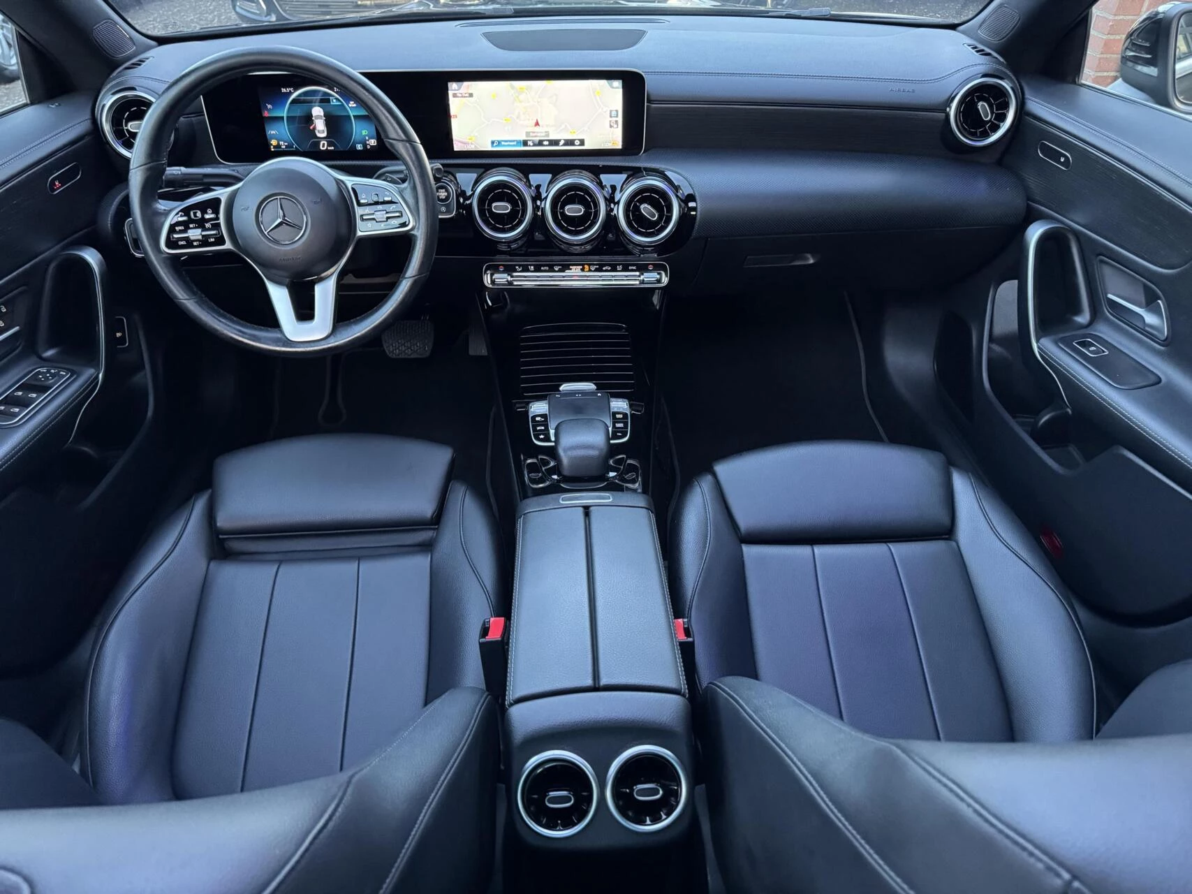 Hoofdafbeelding Mercedes-Benz CLA