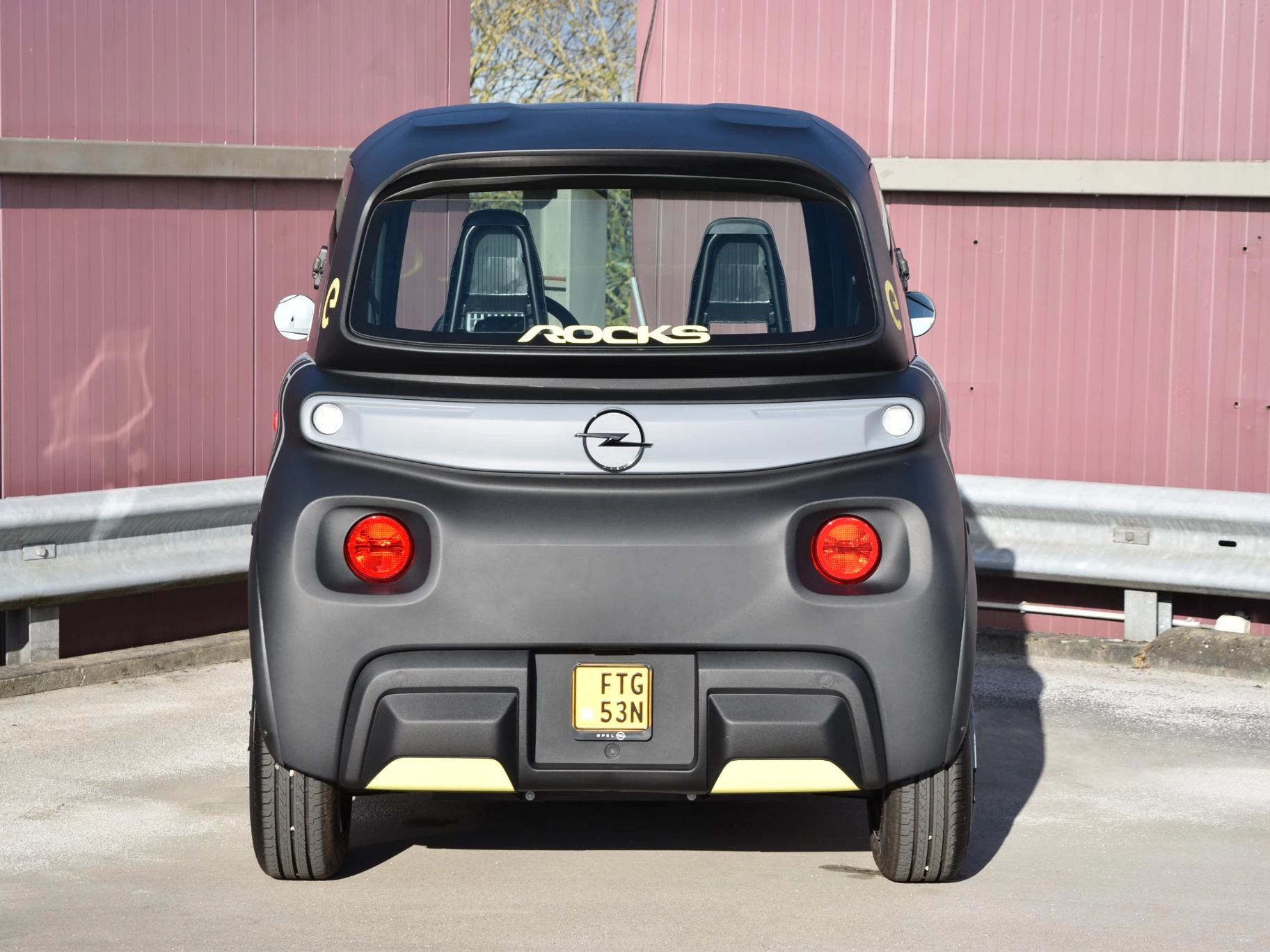 Hoofdafbeelding Opel Rocks-e