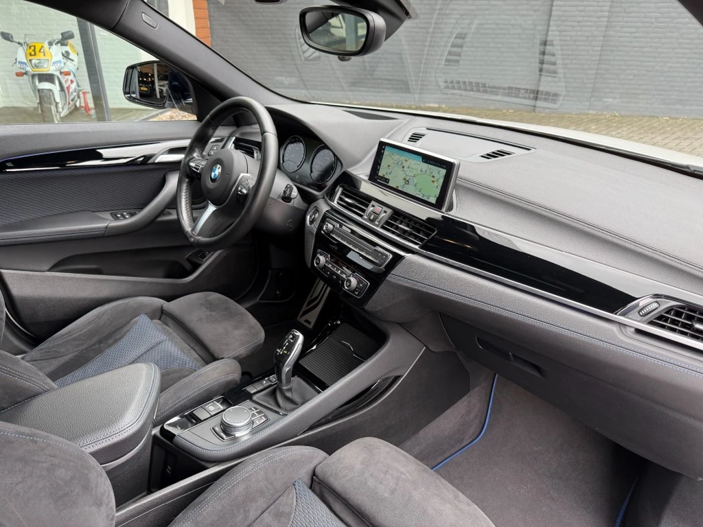 Hoofdafbeelding BMW X2