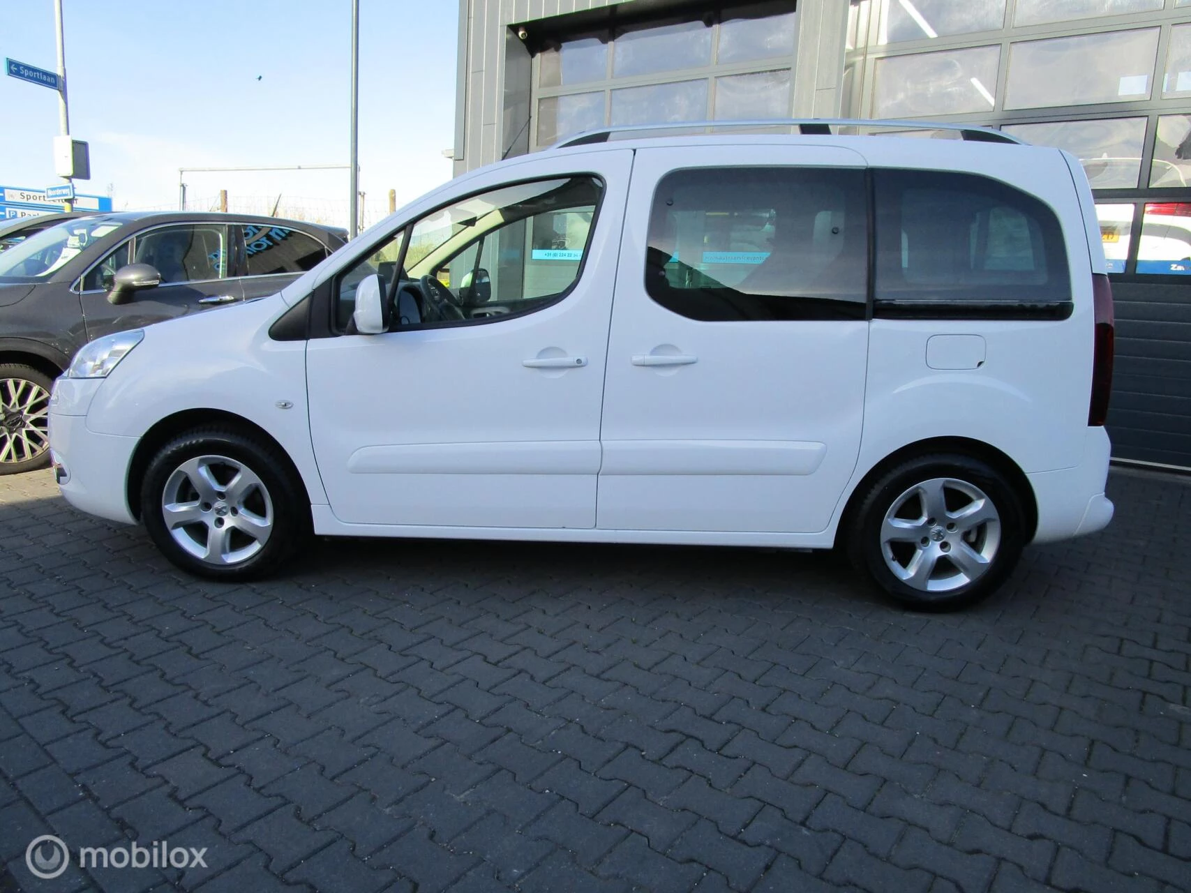 Hoofdafbeelding Peugeot Partner