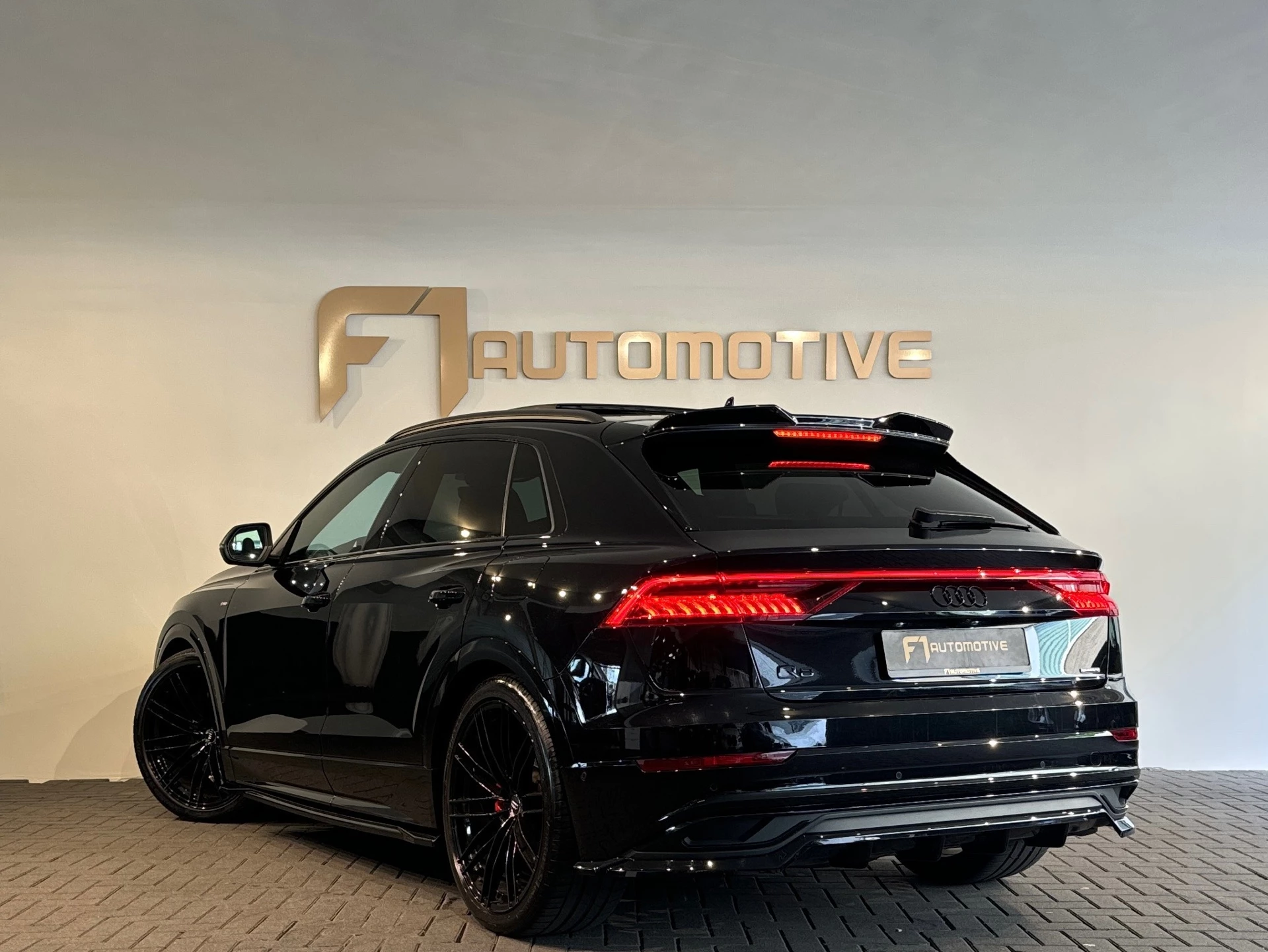 Hoofdafbeelding Audi Q8