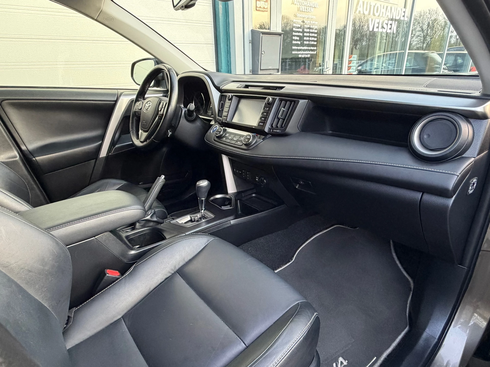 Hoofdafbeelding Toyota RAV4