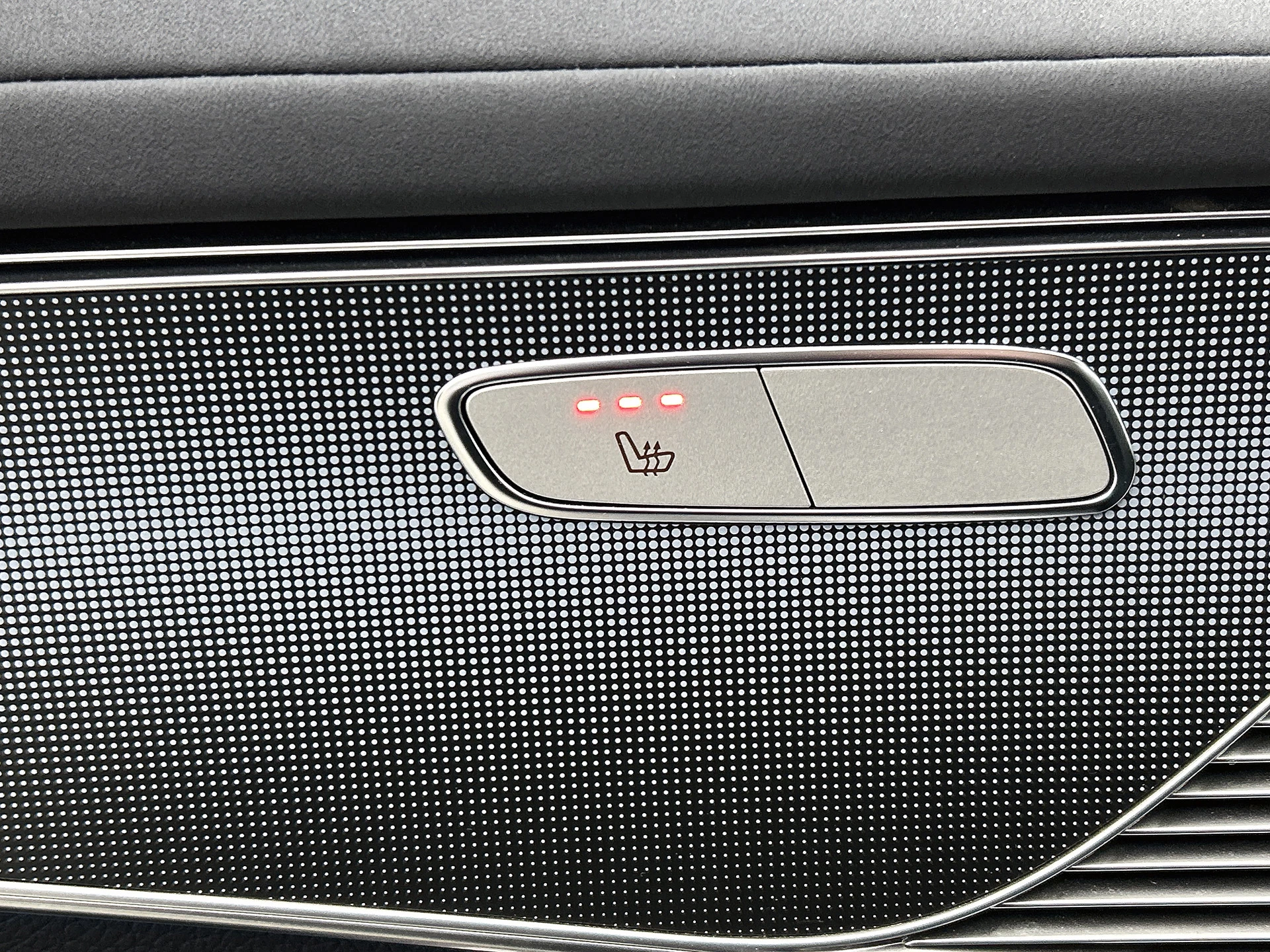 Hoofdafbeelding Mercedes-Benz EQC