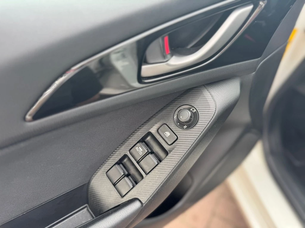 Hoofdafbeelding Mazda 3
