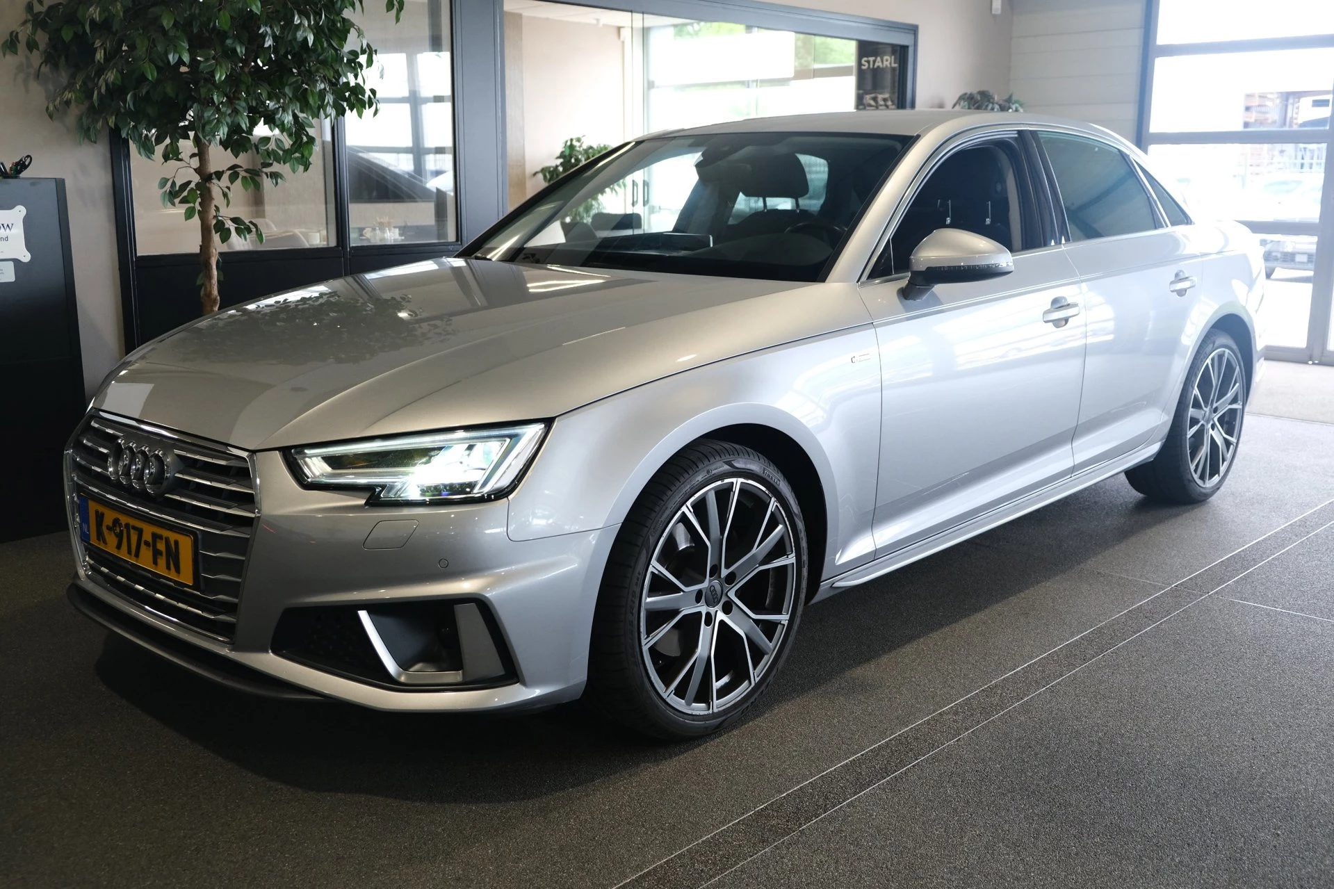 Hoofdafbeelding Audi A4