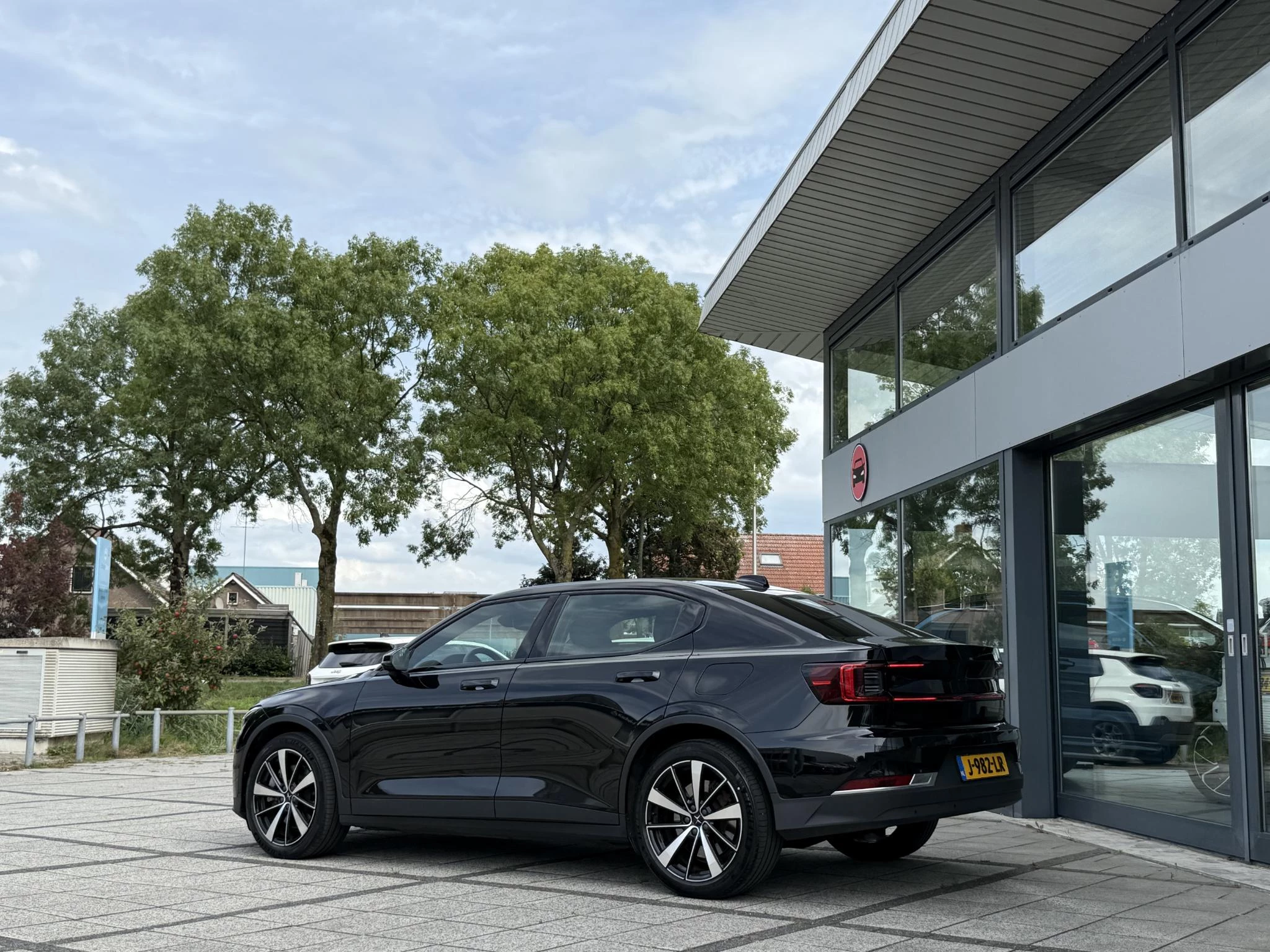 Hoofdafbeelding Polestar 2