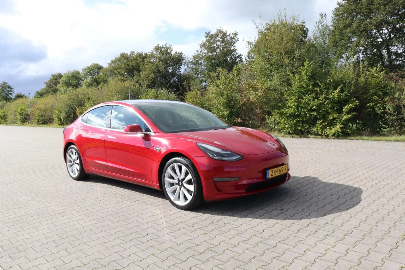 Hoofdafbeelding Tesla Model 3