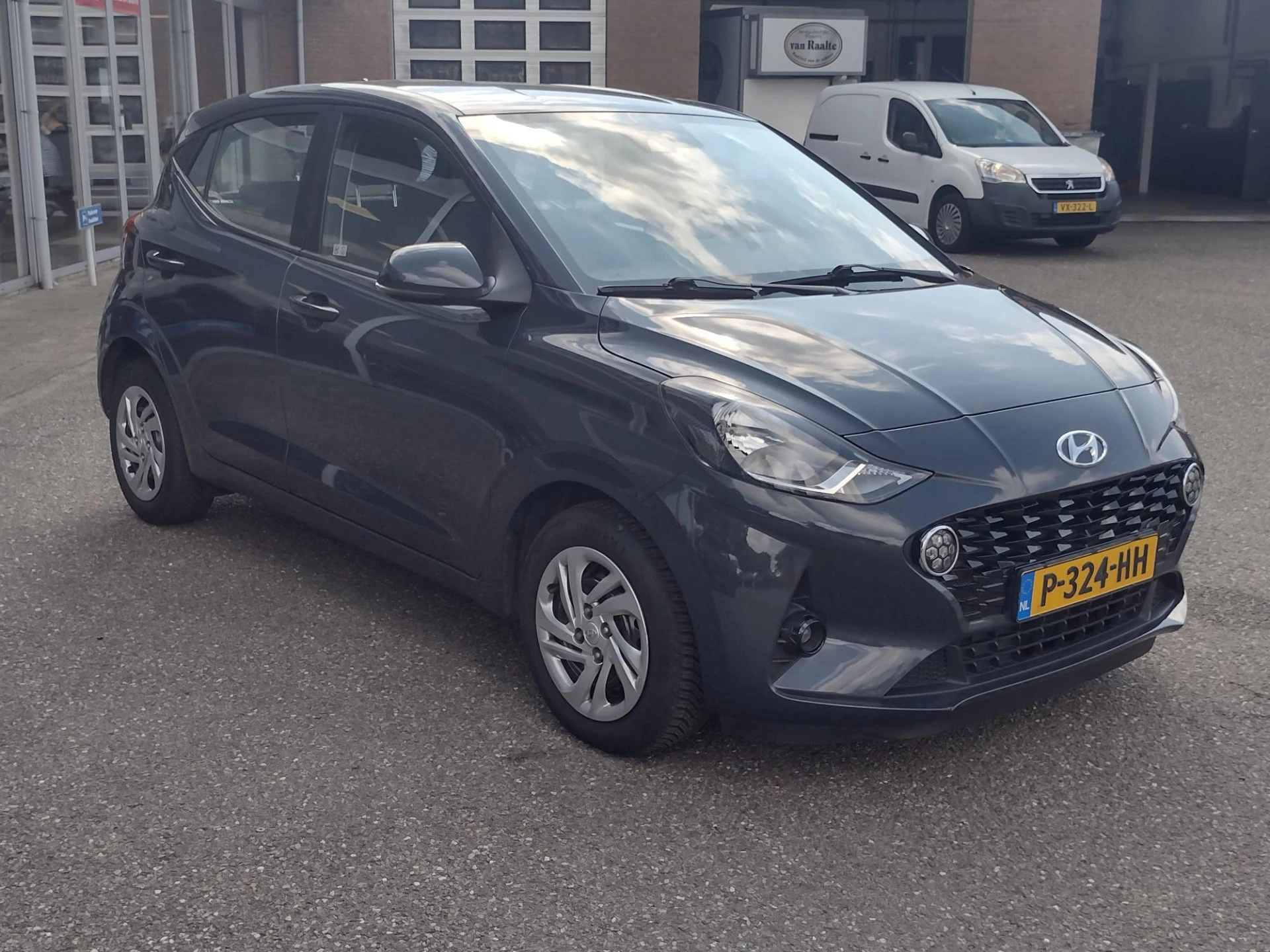 Hoofdafbeelding Hyundai i10