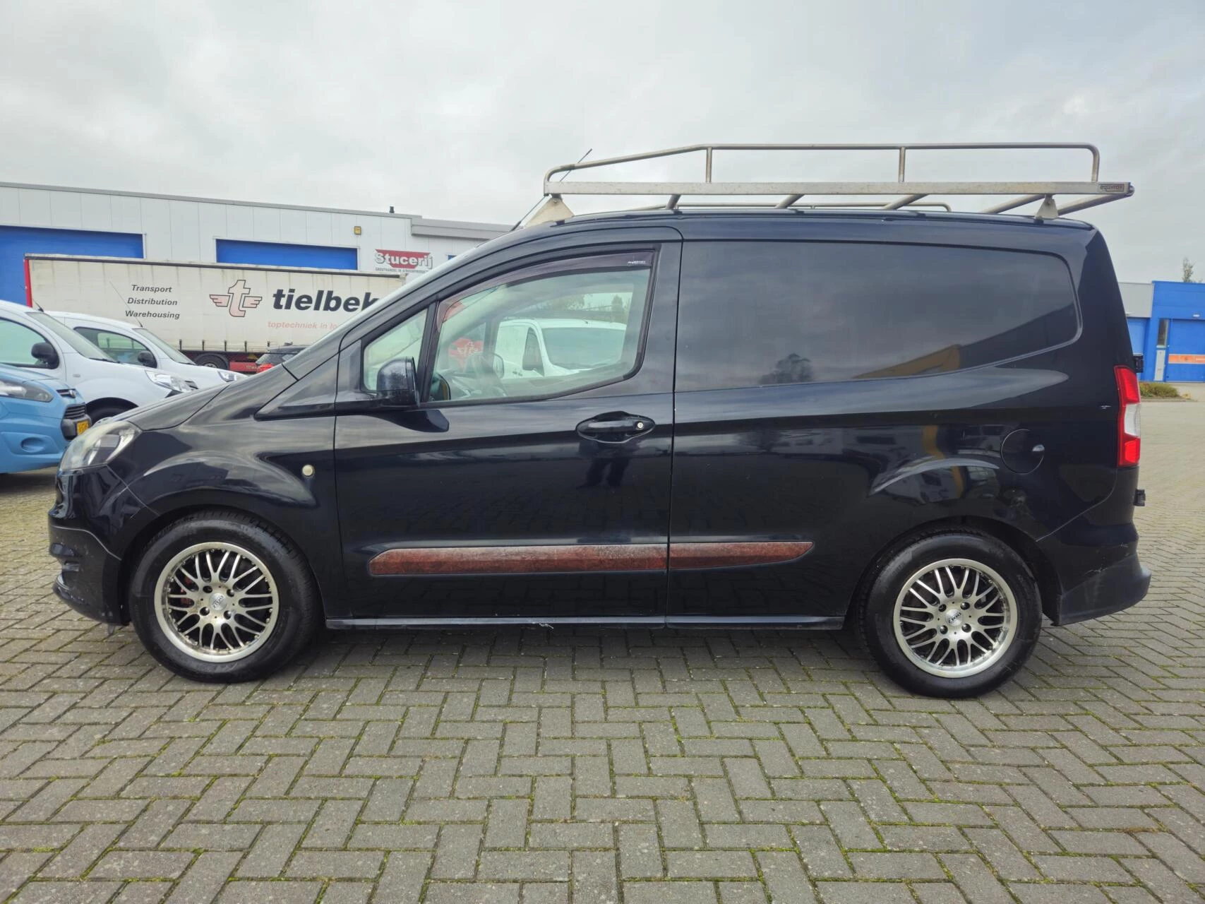 Hoofdafbeelding Ford Transit Courier