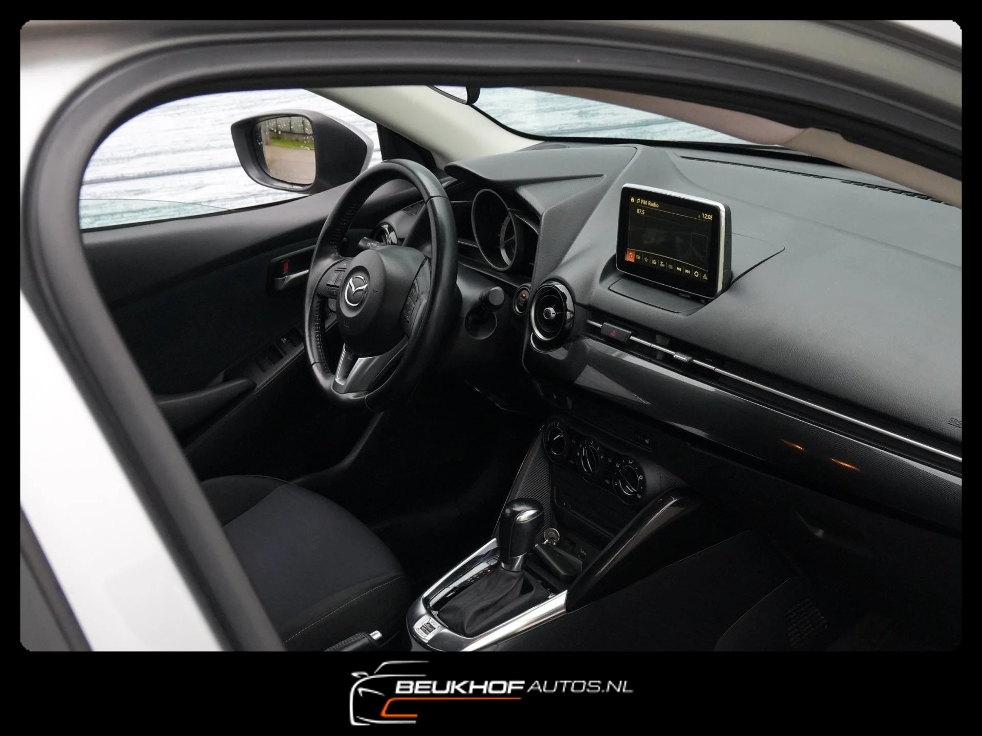 Hoofdafbeelding Mazda 2