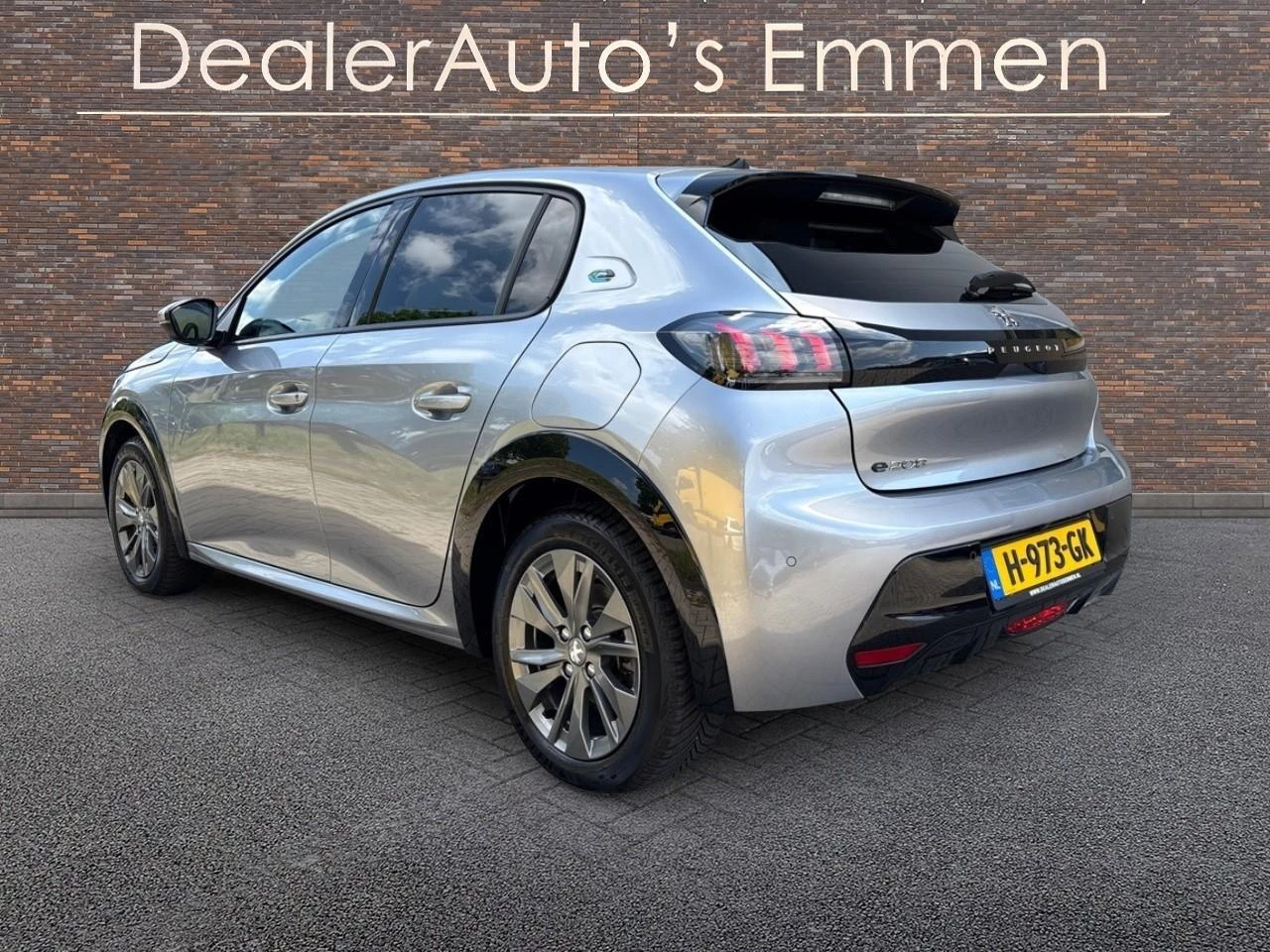 Hoofdafbeelding Peugeot e-208