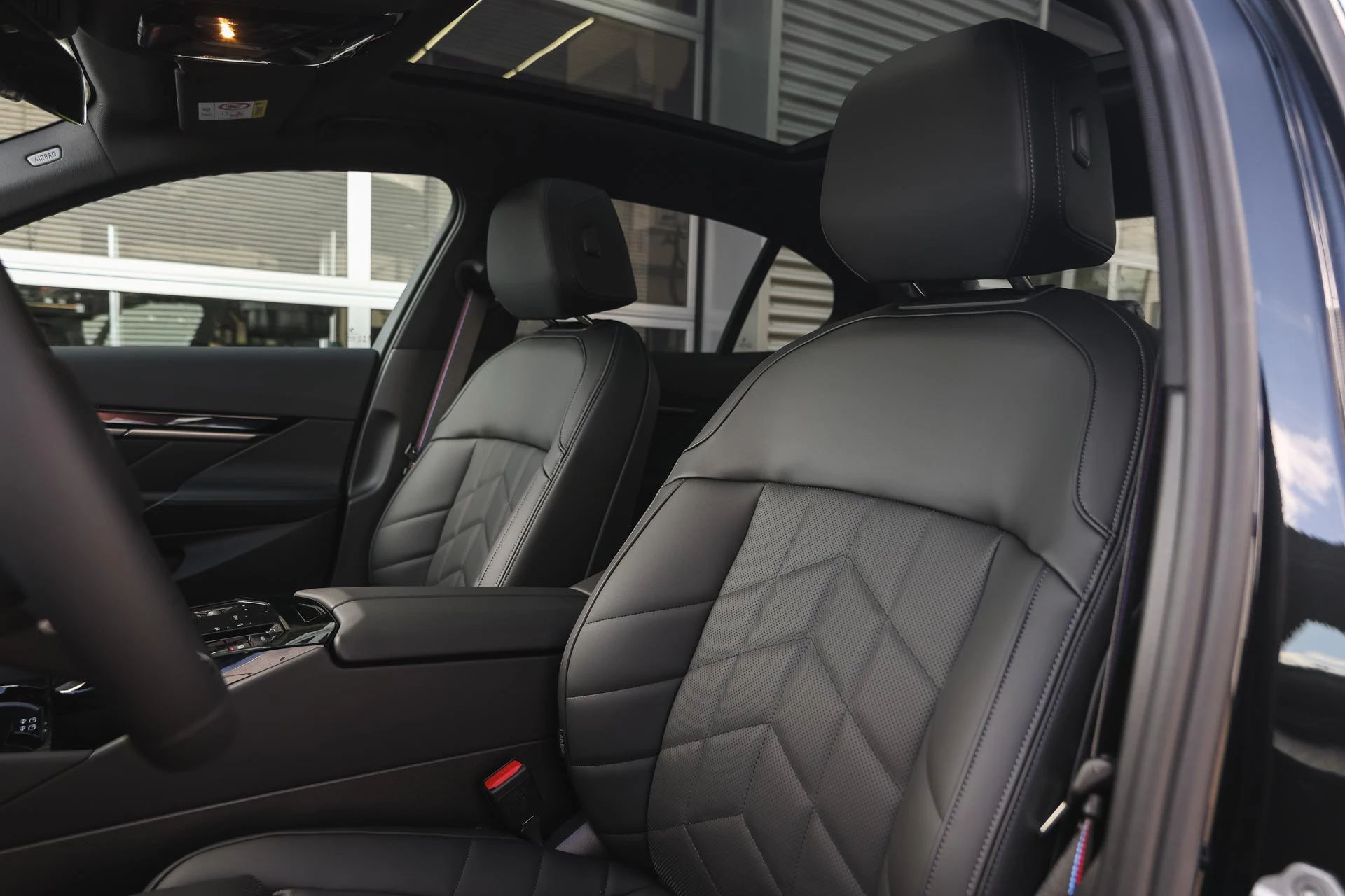 Hoofdafbeelding BMW i5