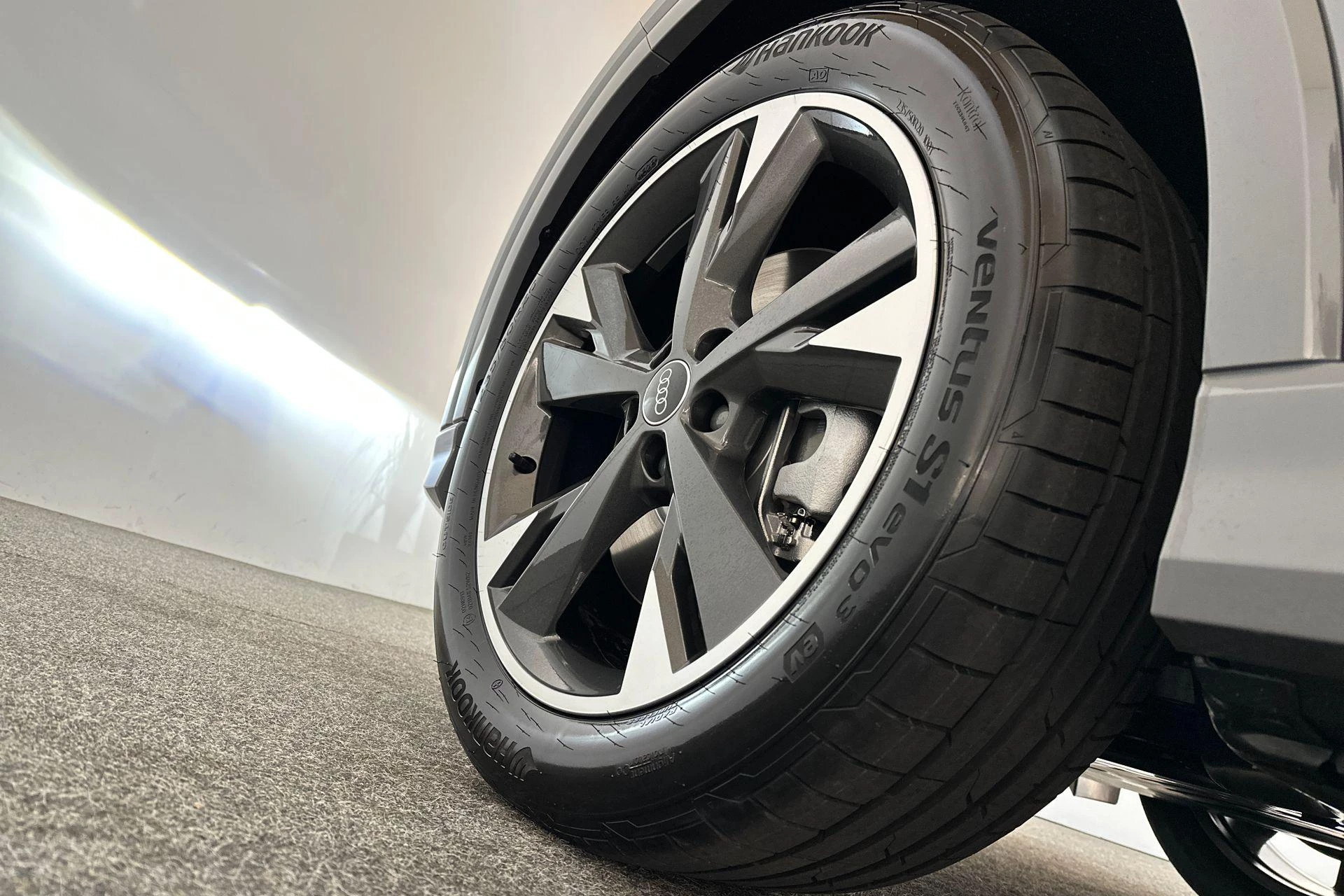 Hoofdafbeelding Audi Q4 e-tron