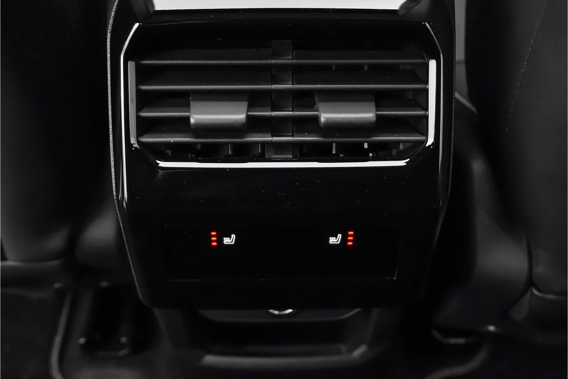 Hoofdafbeelding Peugeot e-3008