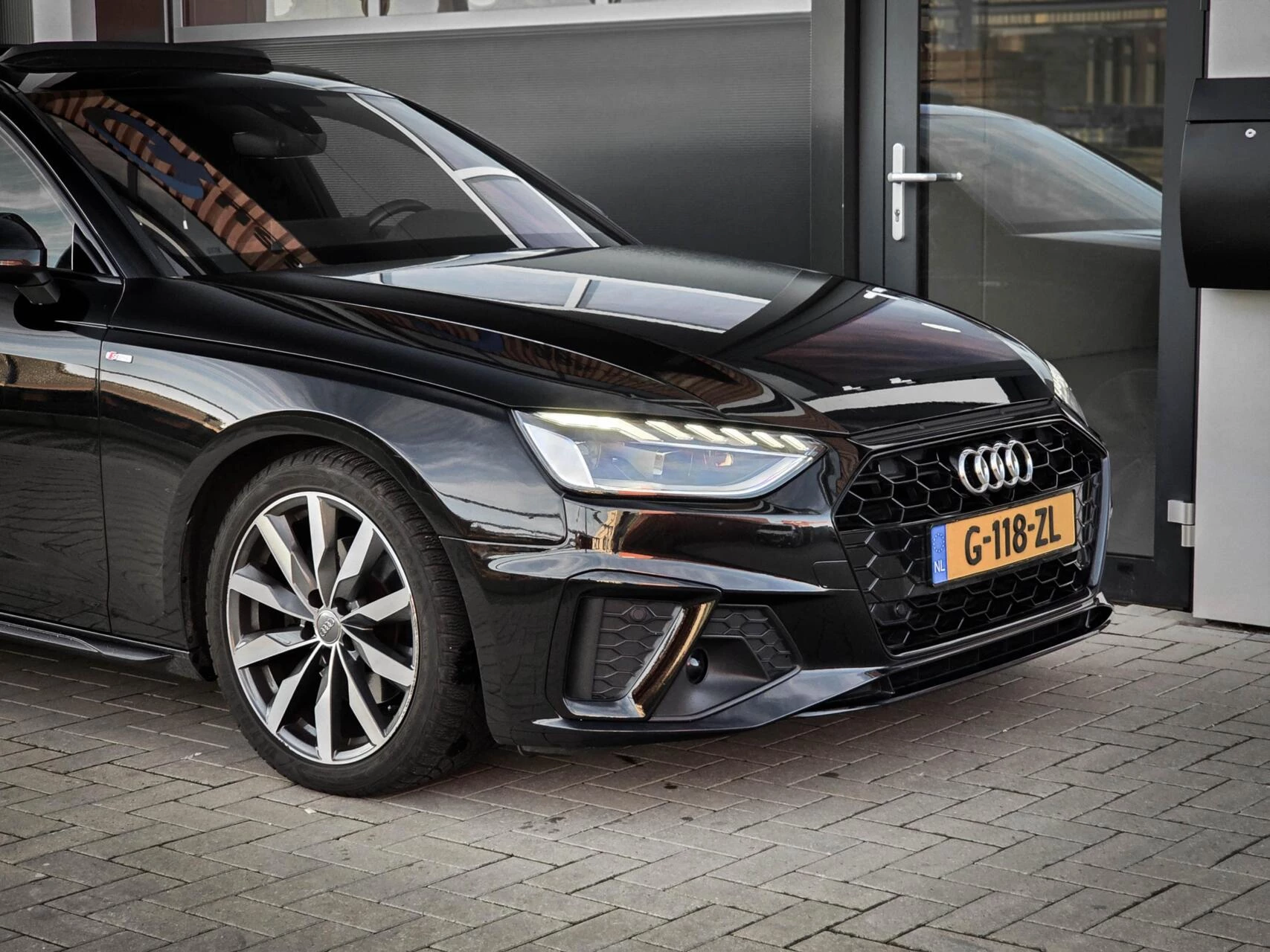 Hoofdafbeelding Audi A4