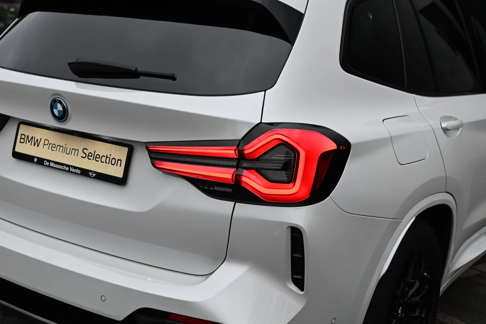 Hoofdafbeelding BMW iX3