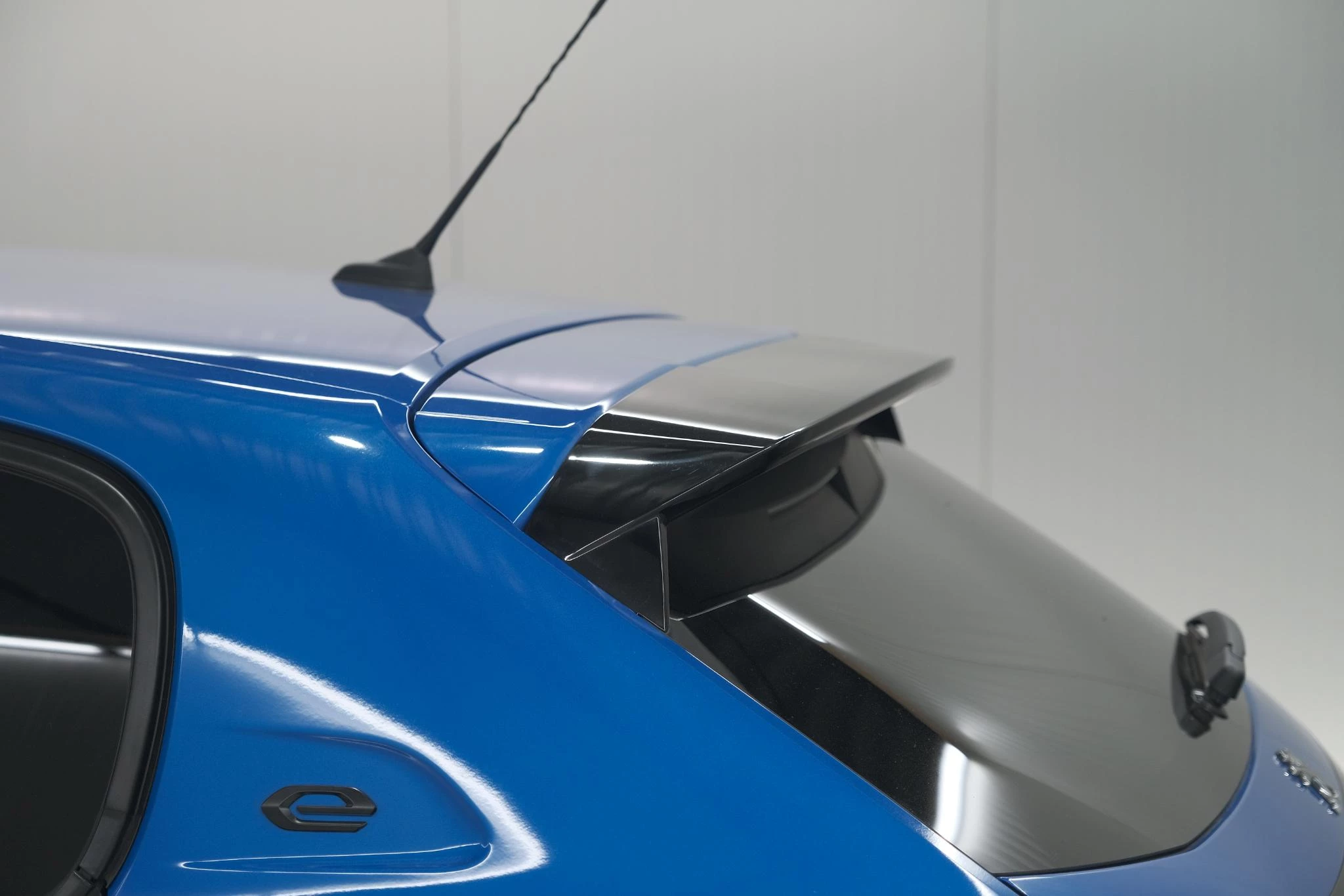 Hoofdafbeelding Peugeot e-208