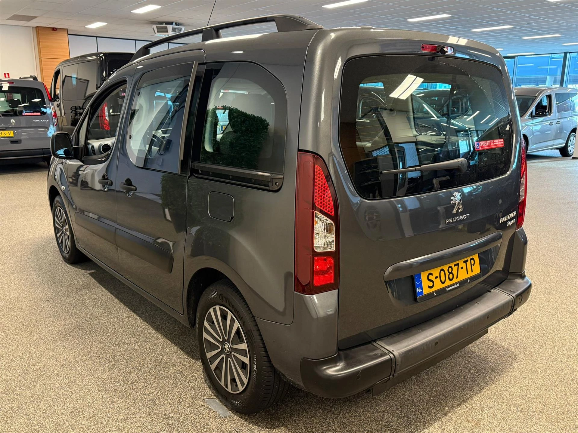 Hoofdafbeelding Peugeot Partner