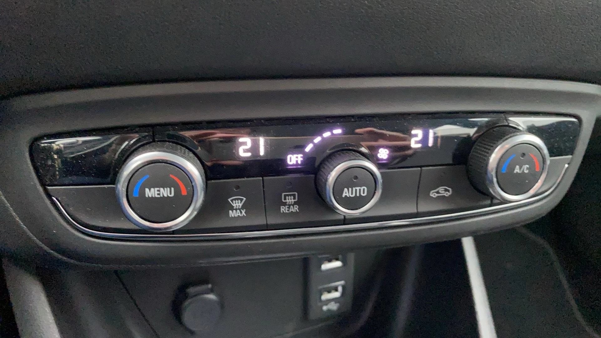 Hoofdafbeelding Opel Crossland