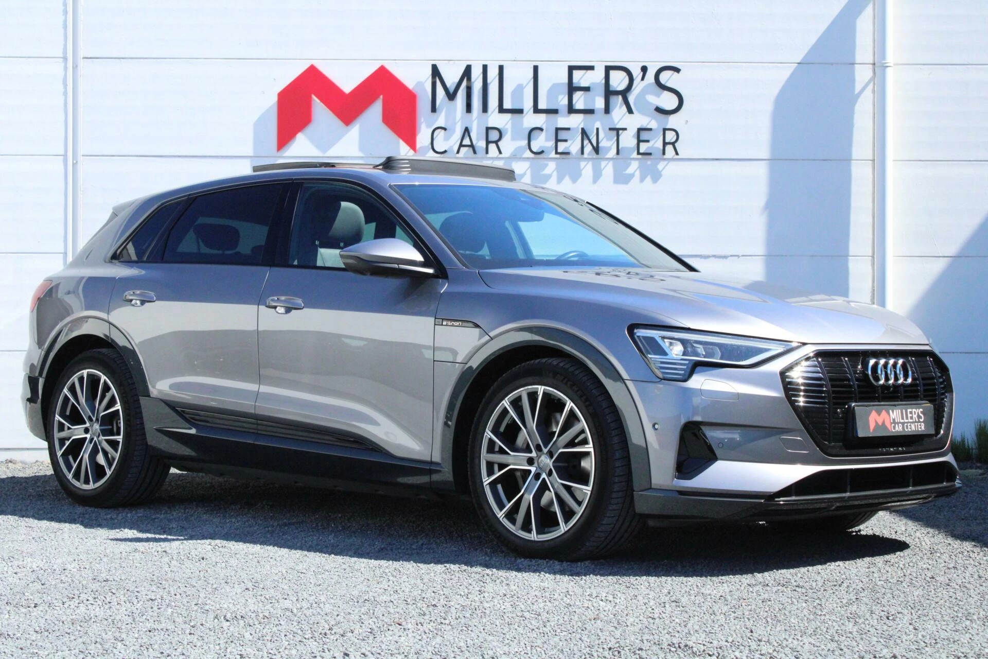Hoofdafbeelding Audi e-tron