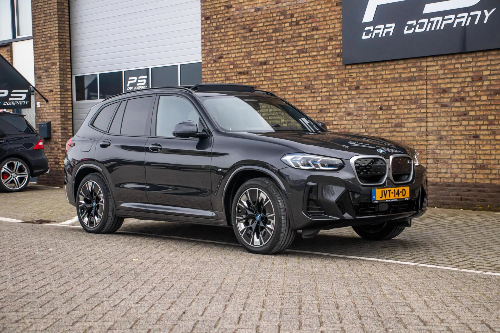 Hoofdafbeelding BMW iX3