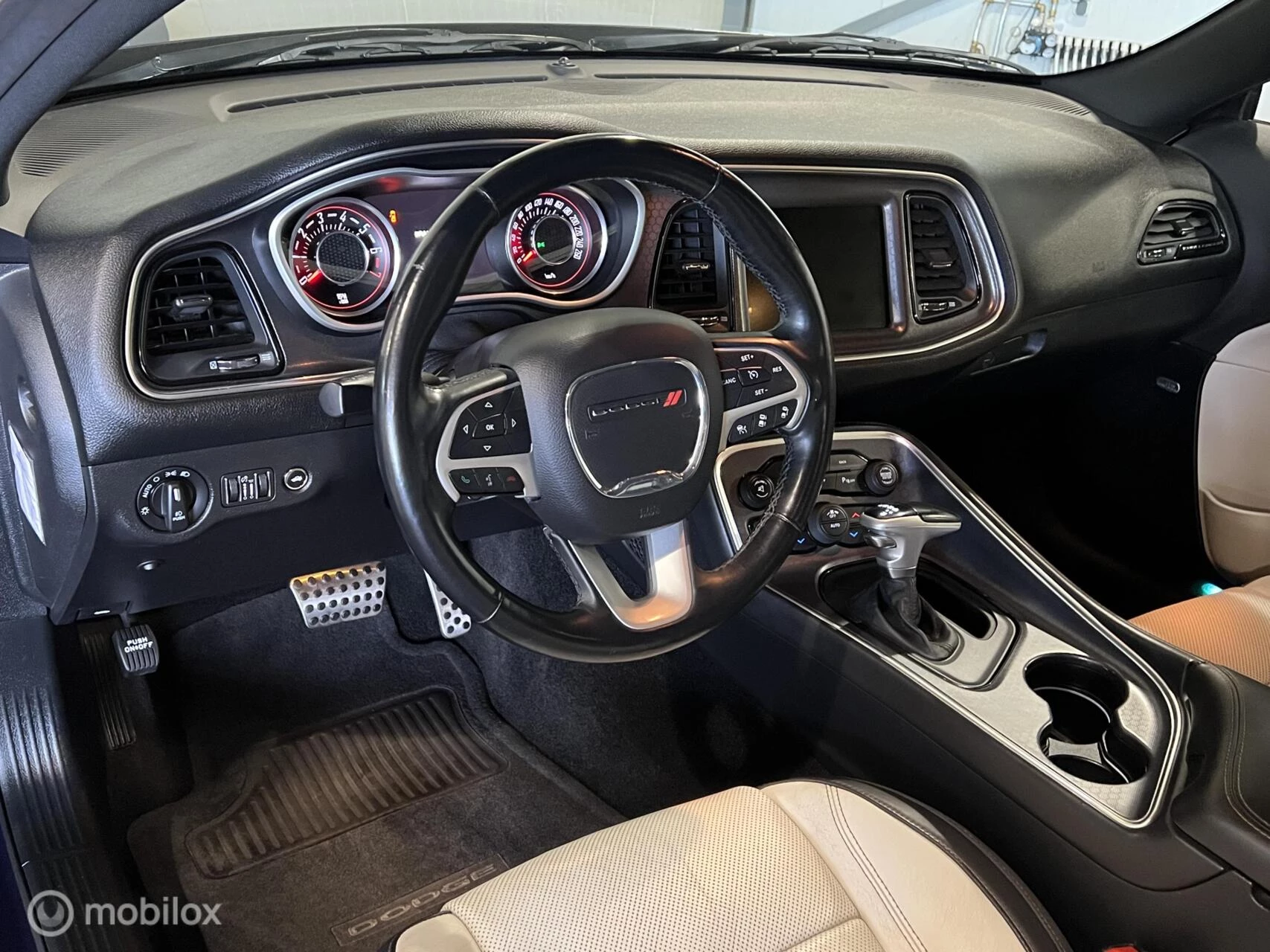 Hoofdafbeelding Dodge Challenger