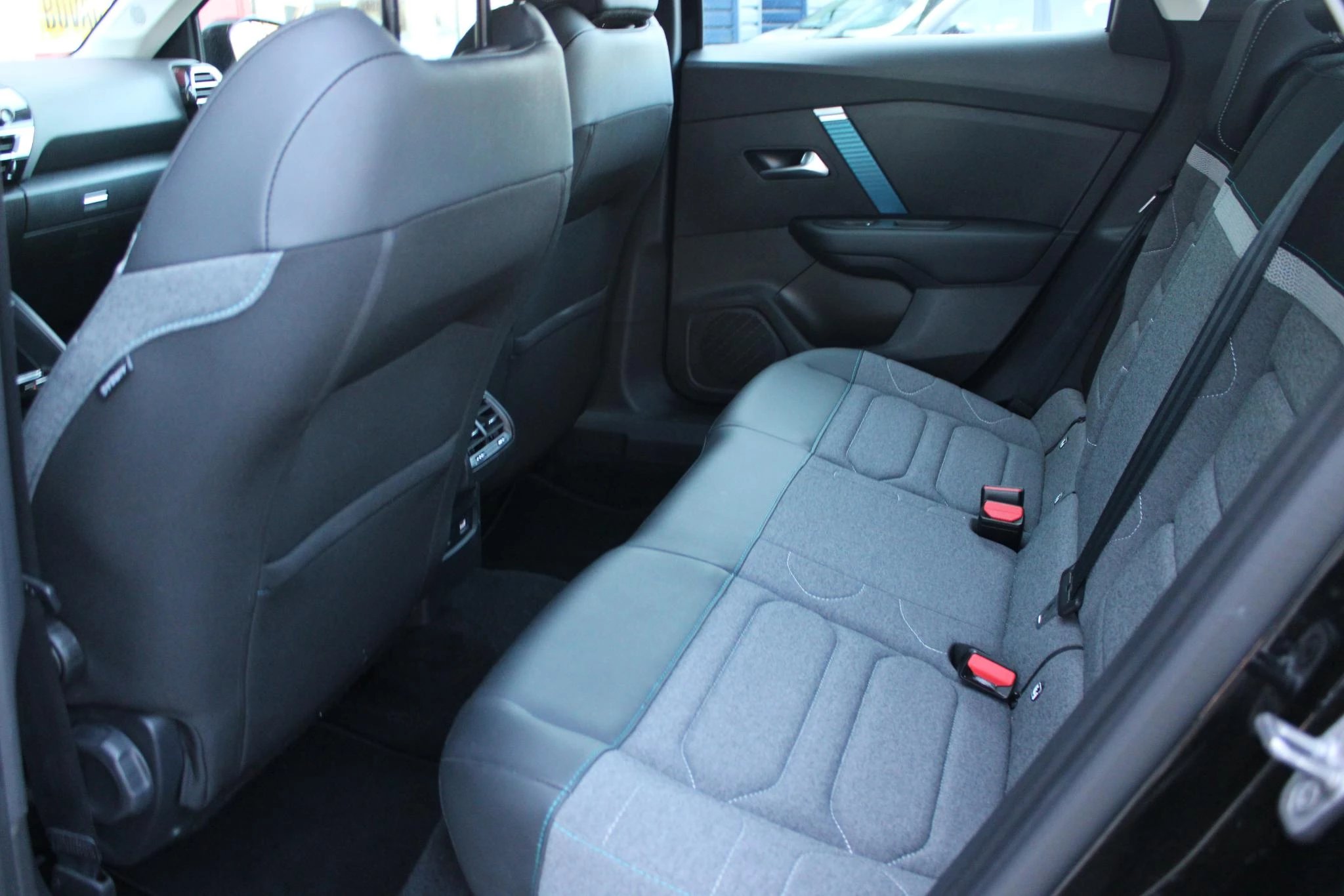 Hoofdafbeelding Citroën ë-C4