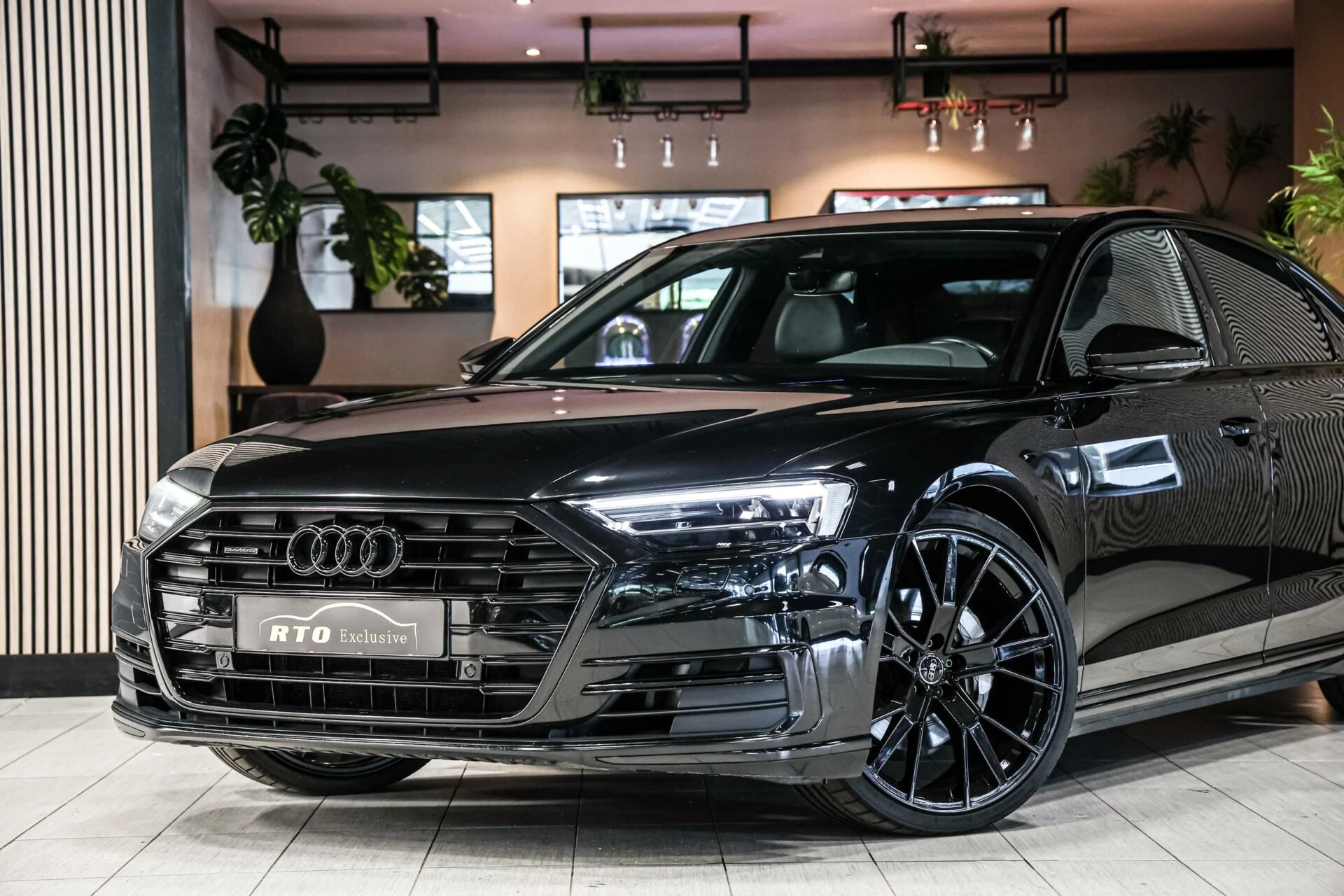 Hoofdafbeelding Audi A8
