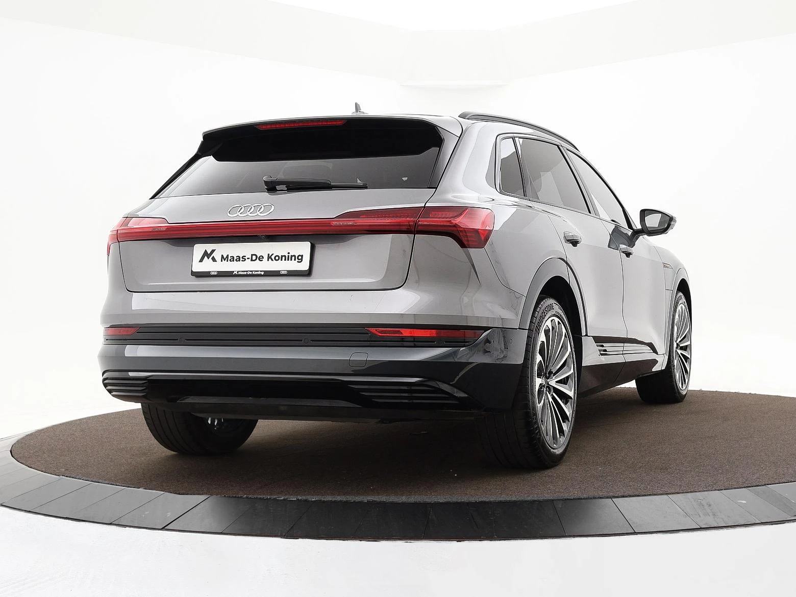 Hoofdafbeelding Audi e-tron