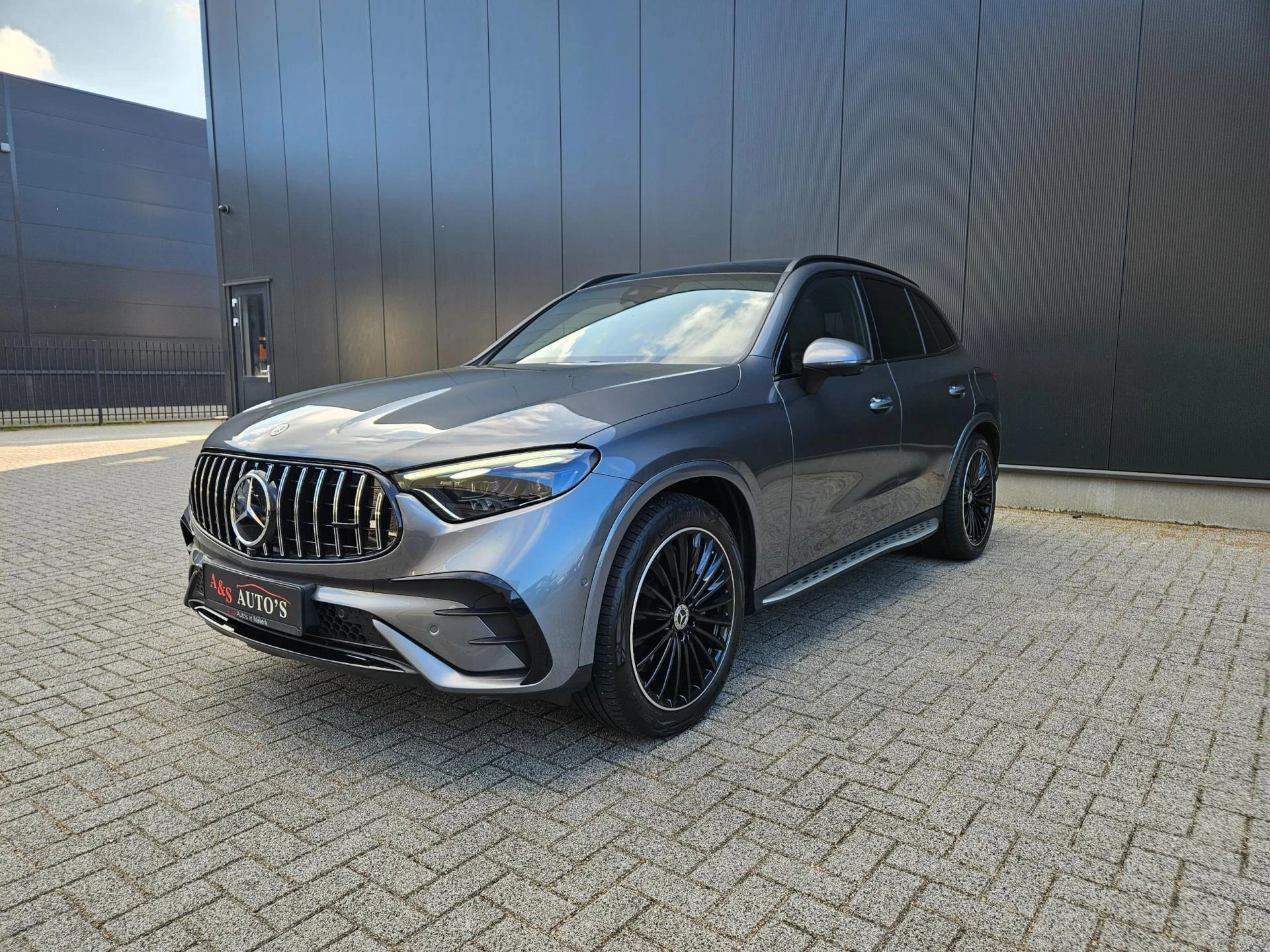 Hoofdafbeelding Mercedes-Benz GLC