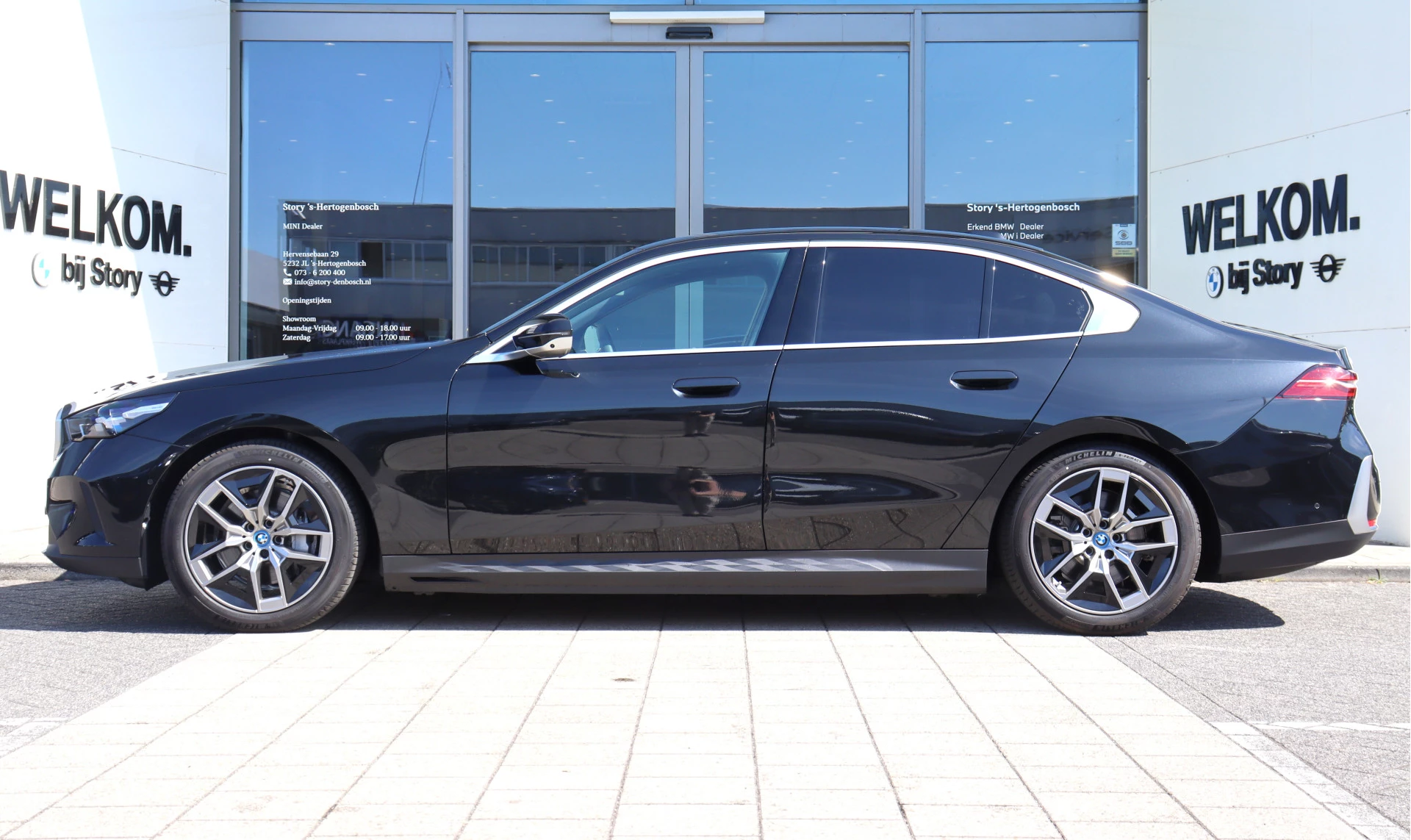 Hoofdafbeelding BMW i5